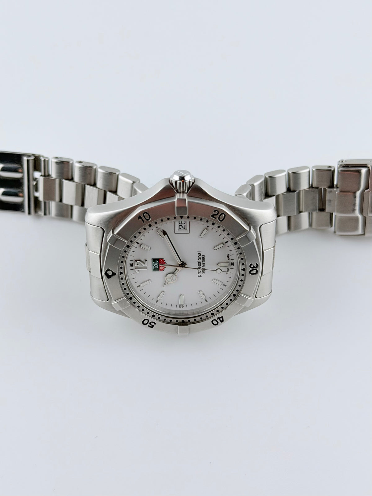 Tag Heuer Professional 200m Quartz Date - WK1111-0