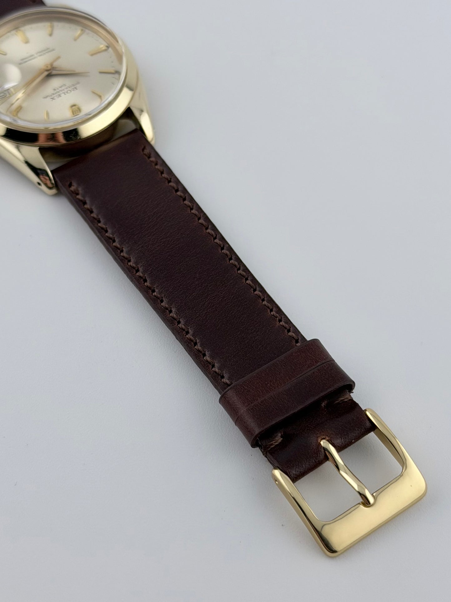 Rolex Oyster Perpetual Date Automatic - 1500 - Solid 9ct Gold