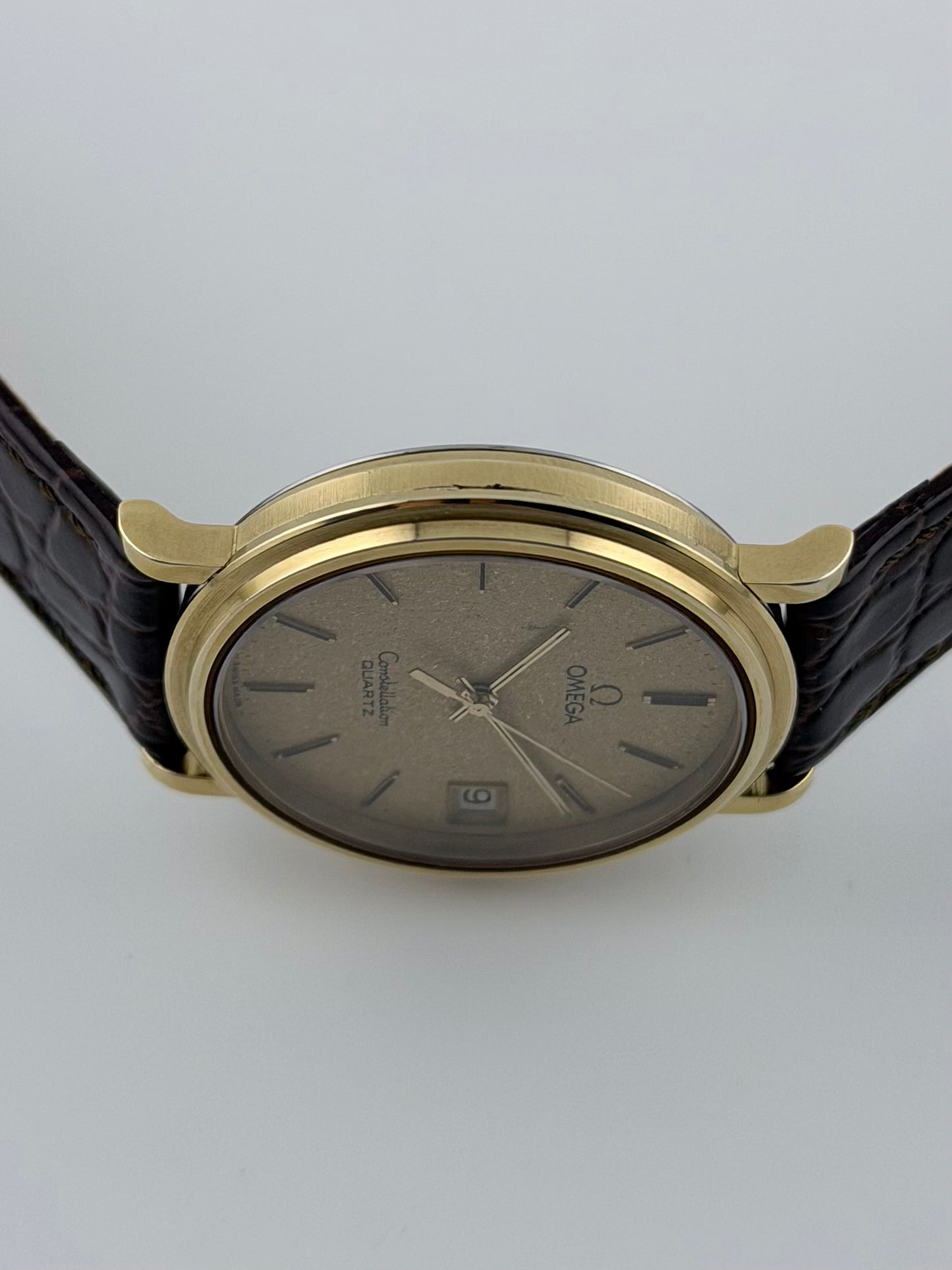 Omega Constellation Quartz Date - 196.0138 - Galaxy Dial