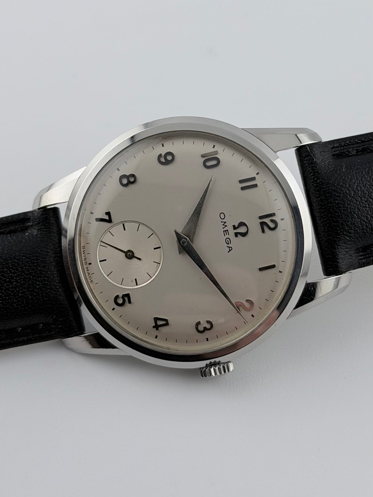 Omega Manual Wind - Arabic Dial - 2903-17