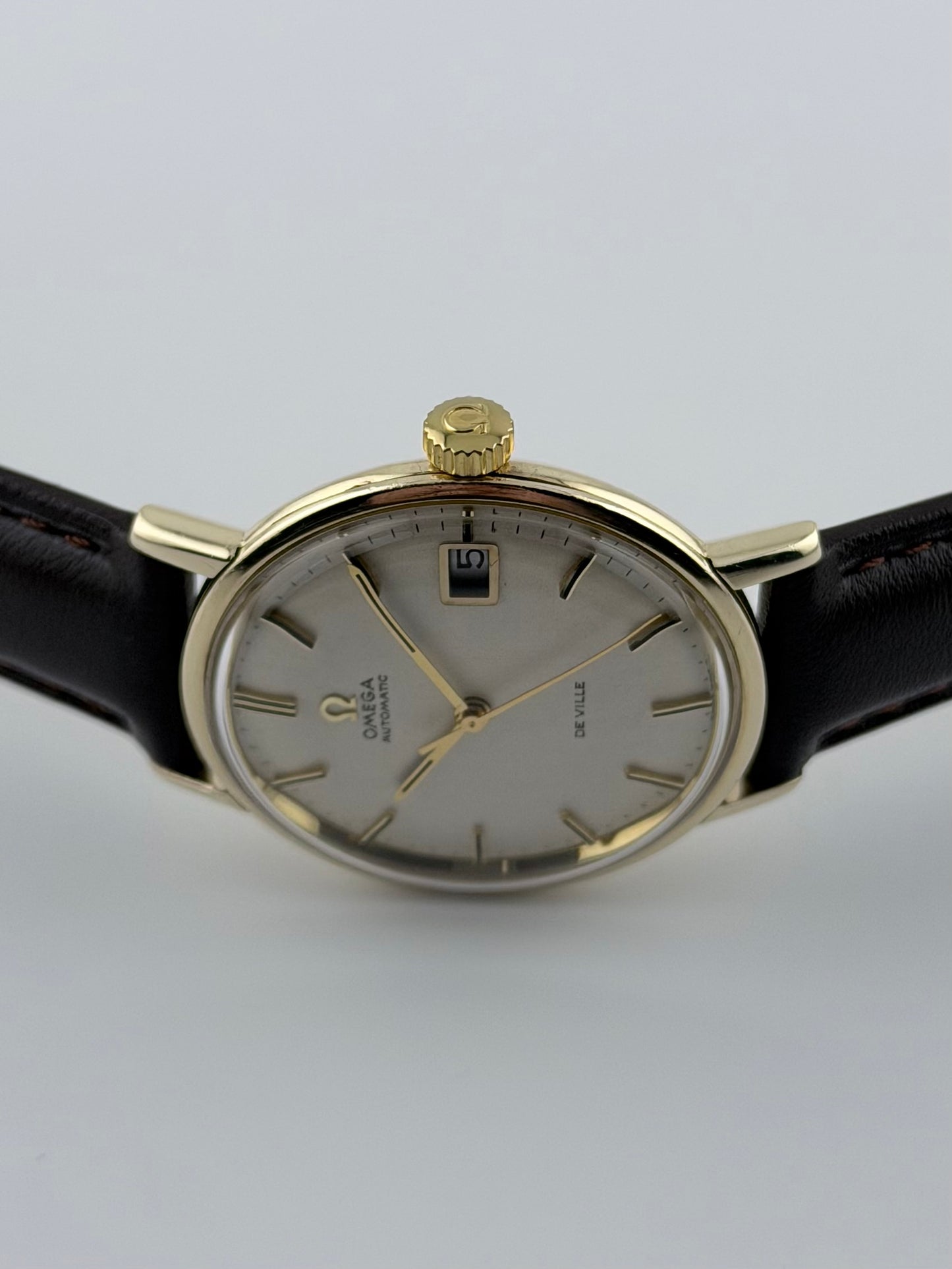 Omega De Ville Automatic Date 166.5020 - 9ct Solid Gold - Box and Papers!
