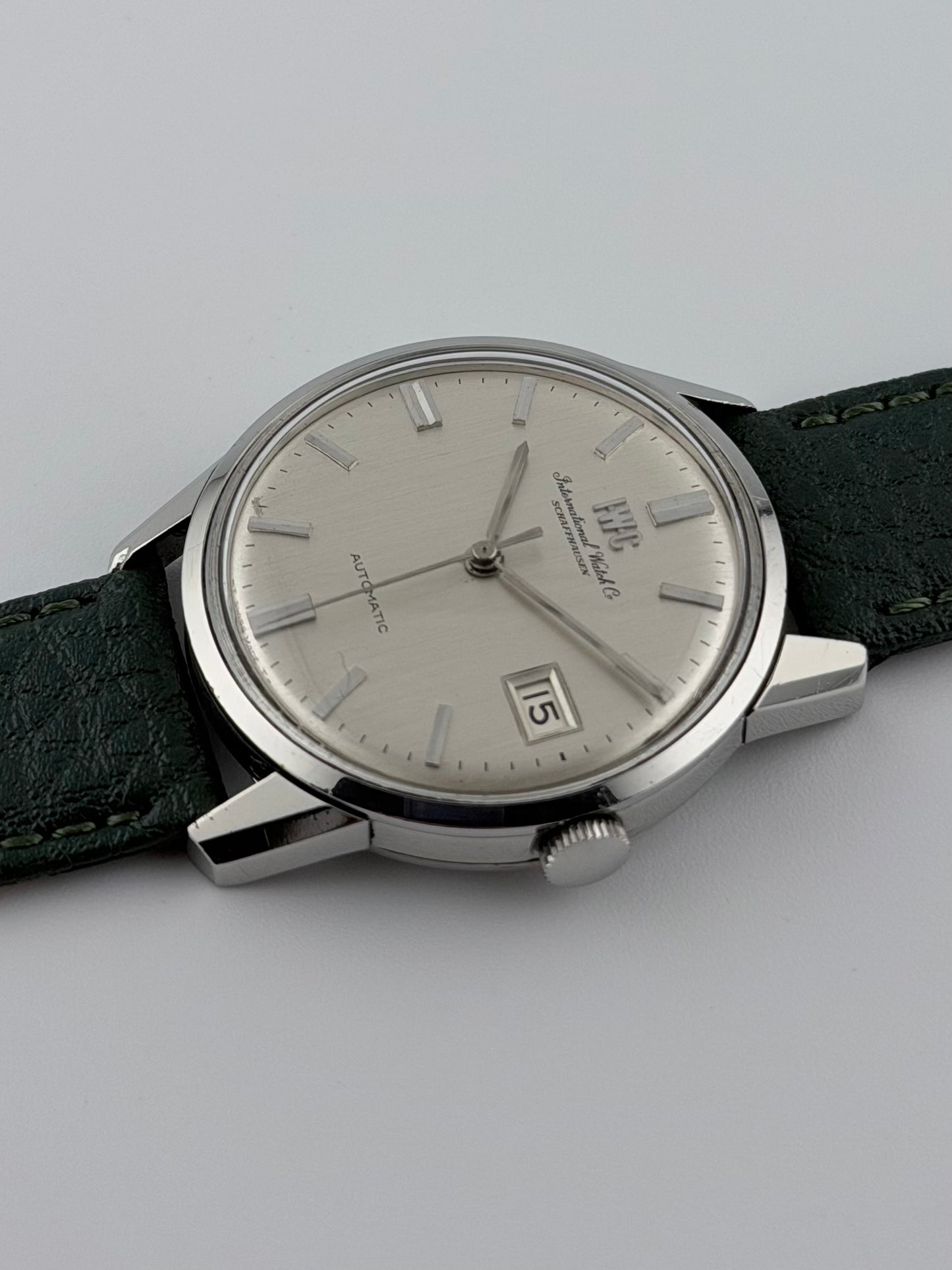 IWC Shaffhausen Automatic Date - 810A