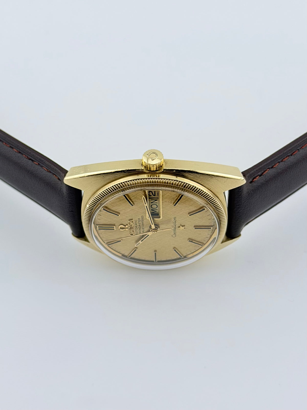 Omega Constellation Chronometer Automatic Day-Date - 18kt Gold Case and Dial - 168.029