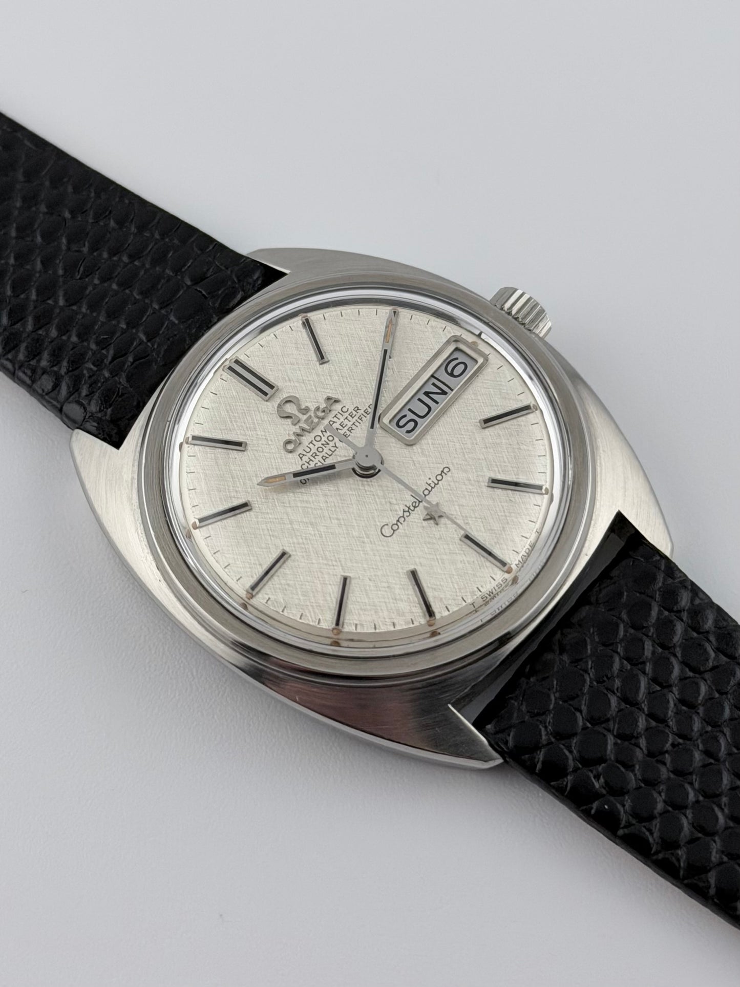 Omega Constellation Chronometer Automatic Day-Date 168.019 - Rare Linen Dial