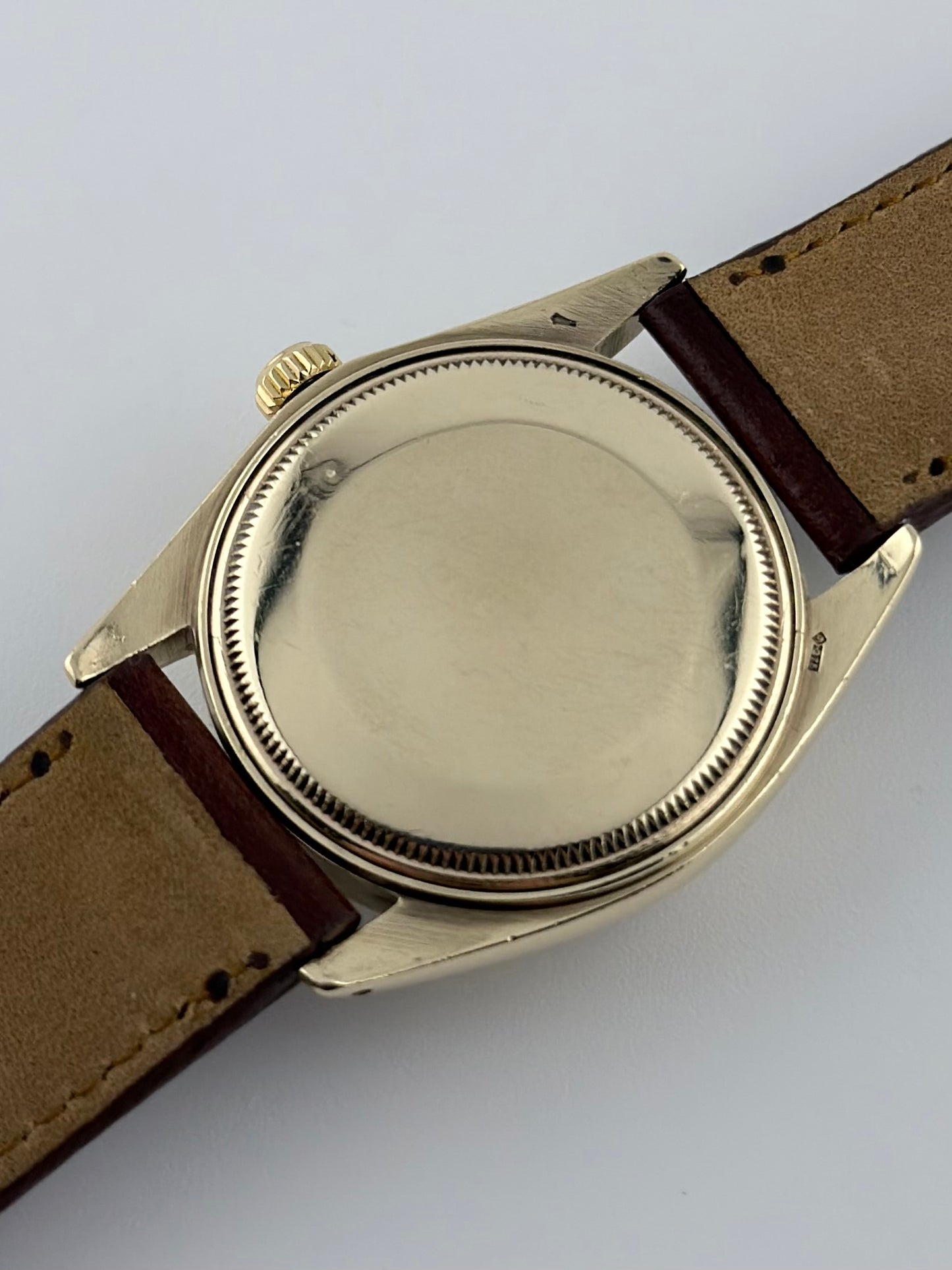 Rolex Oyster Perpetual Date Automatic - 1500 - Solid 9ct Gold