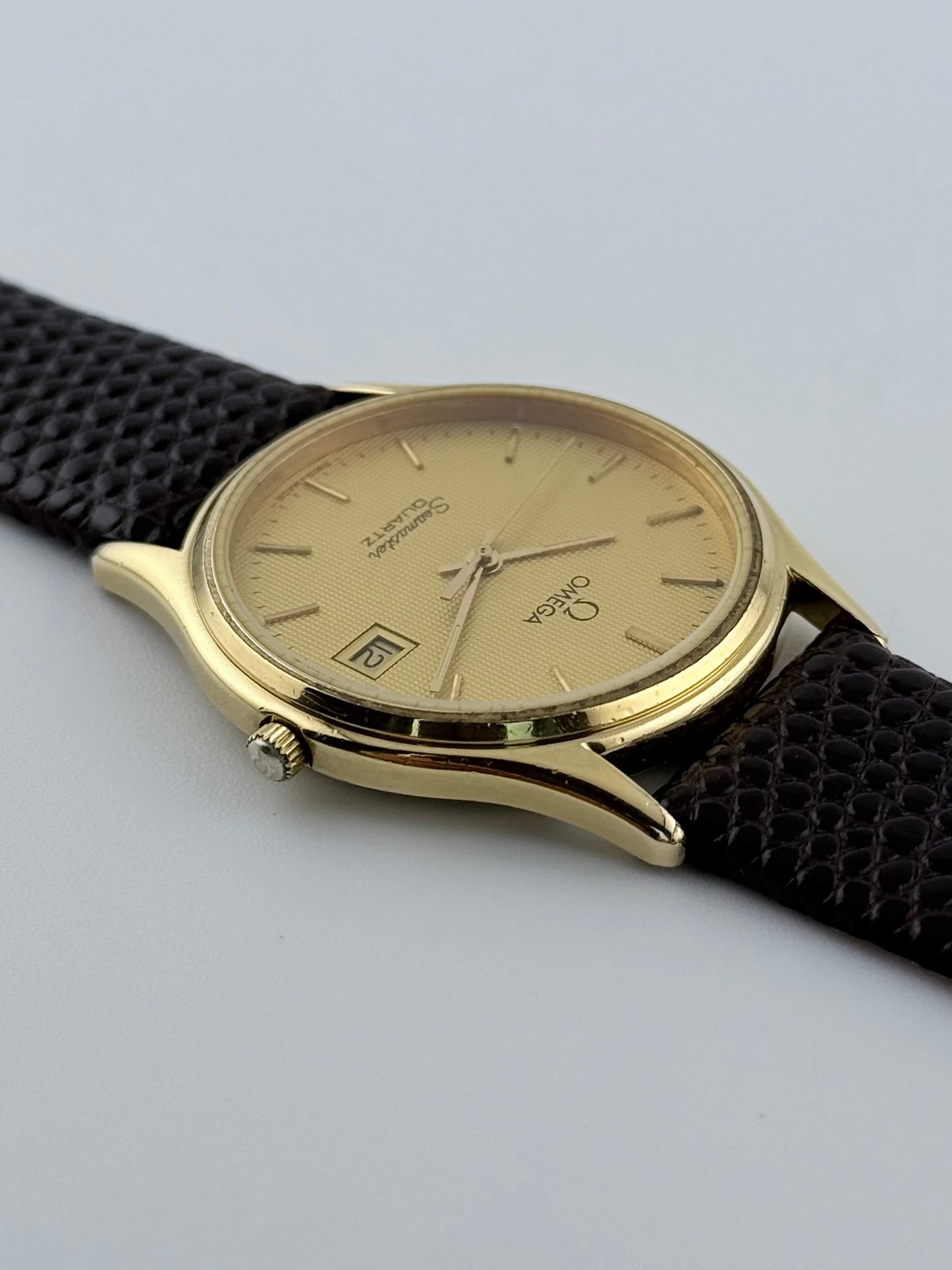Omega Seamaster Quartz Date 196.0251 - Waffle Dial
