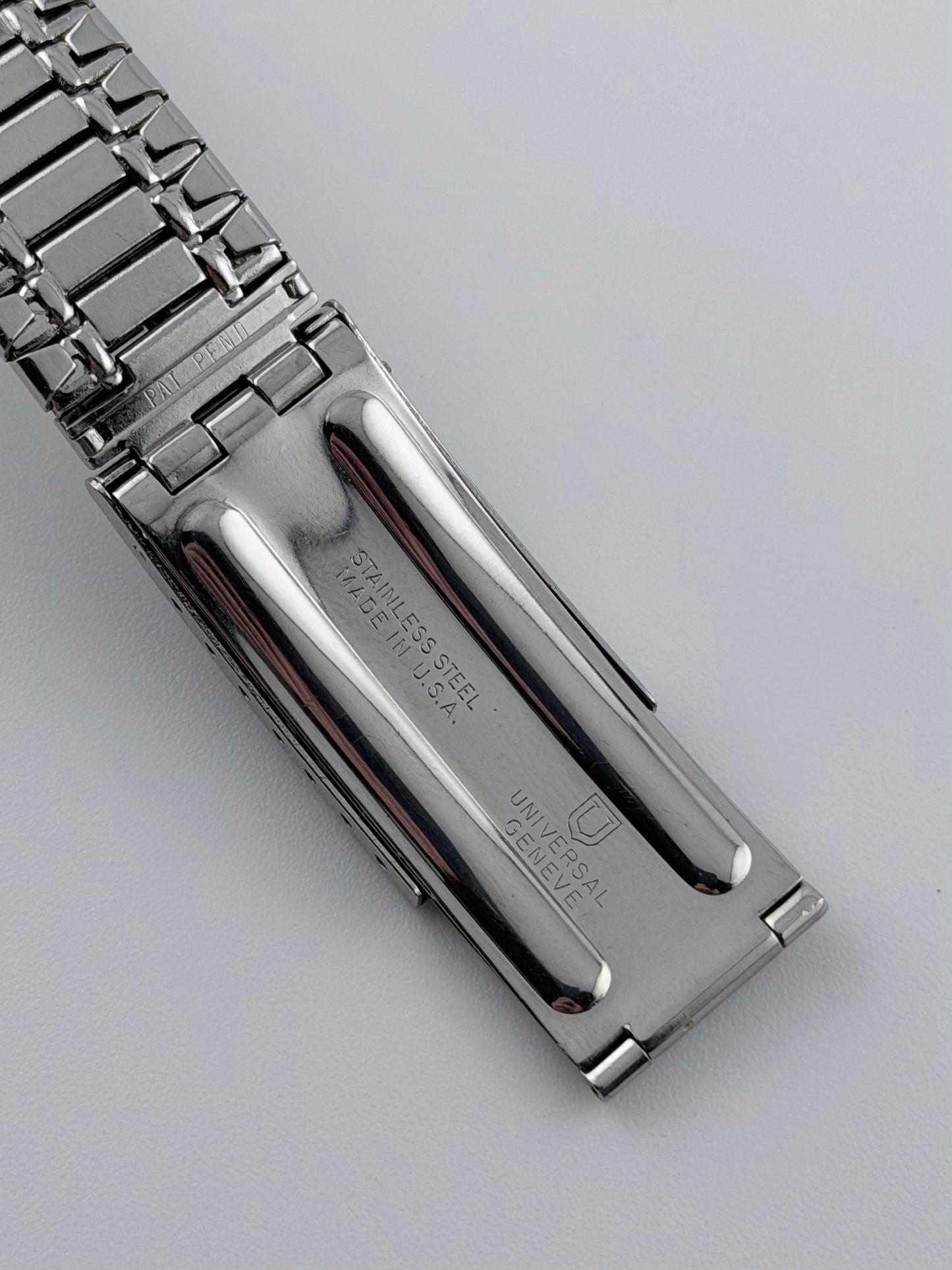 Universal Geneve Polerouter Automatic Date - 204604-1 - Ultra Rare