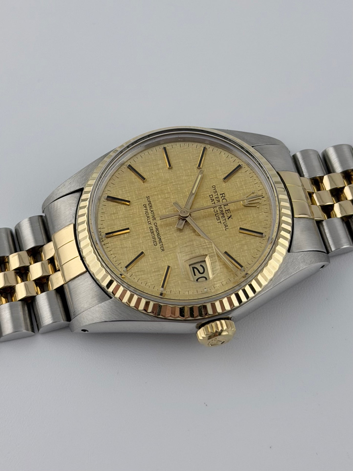 Rolex Datejust Oyster Perpetual Two-Tone - 16013 - Linen Dial - Exceptional Condition
