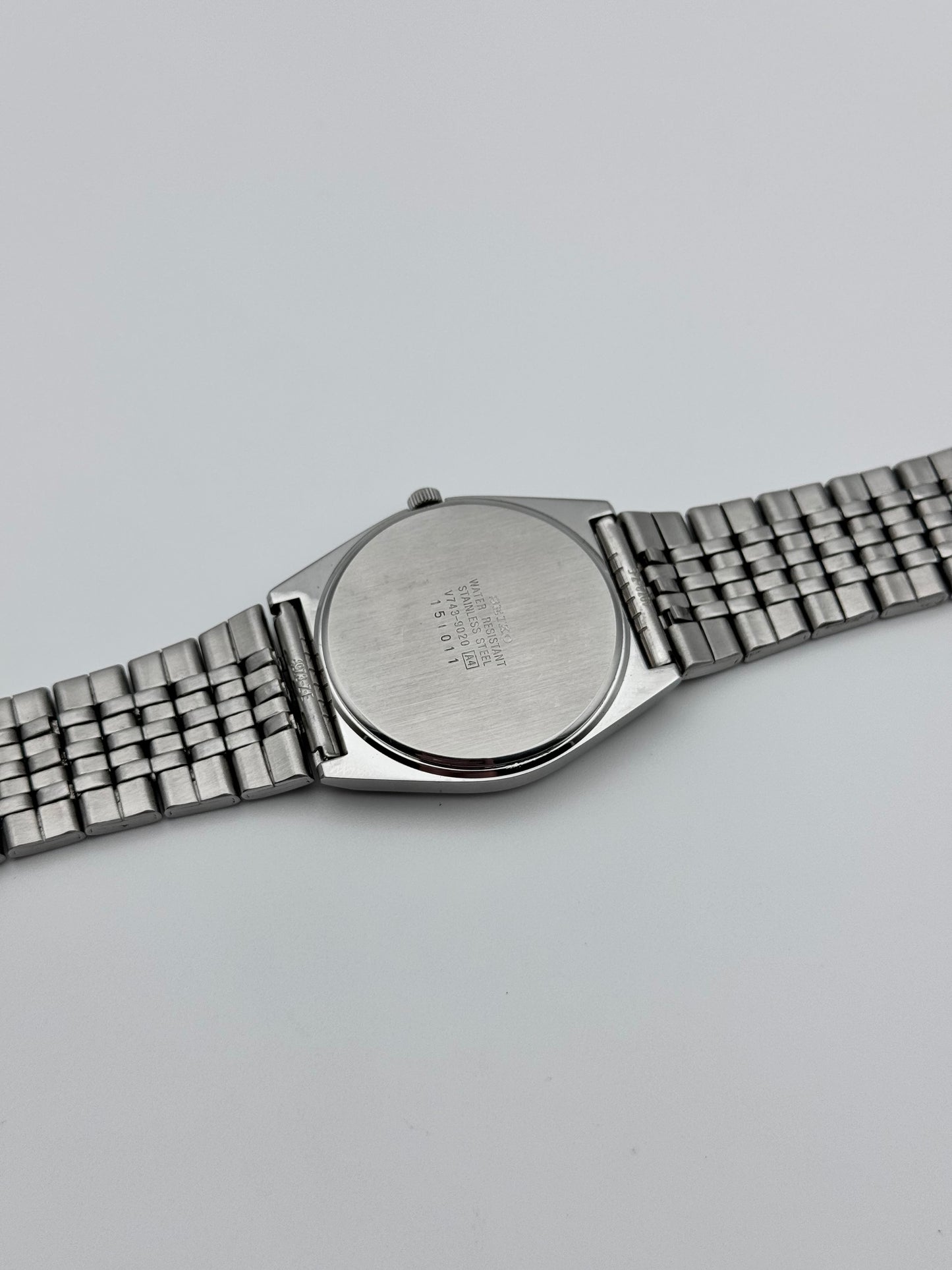 Seiko Quartz V743-9020 - Box and Papers