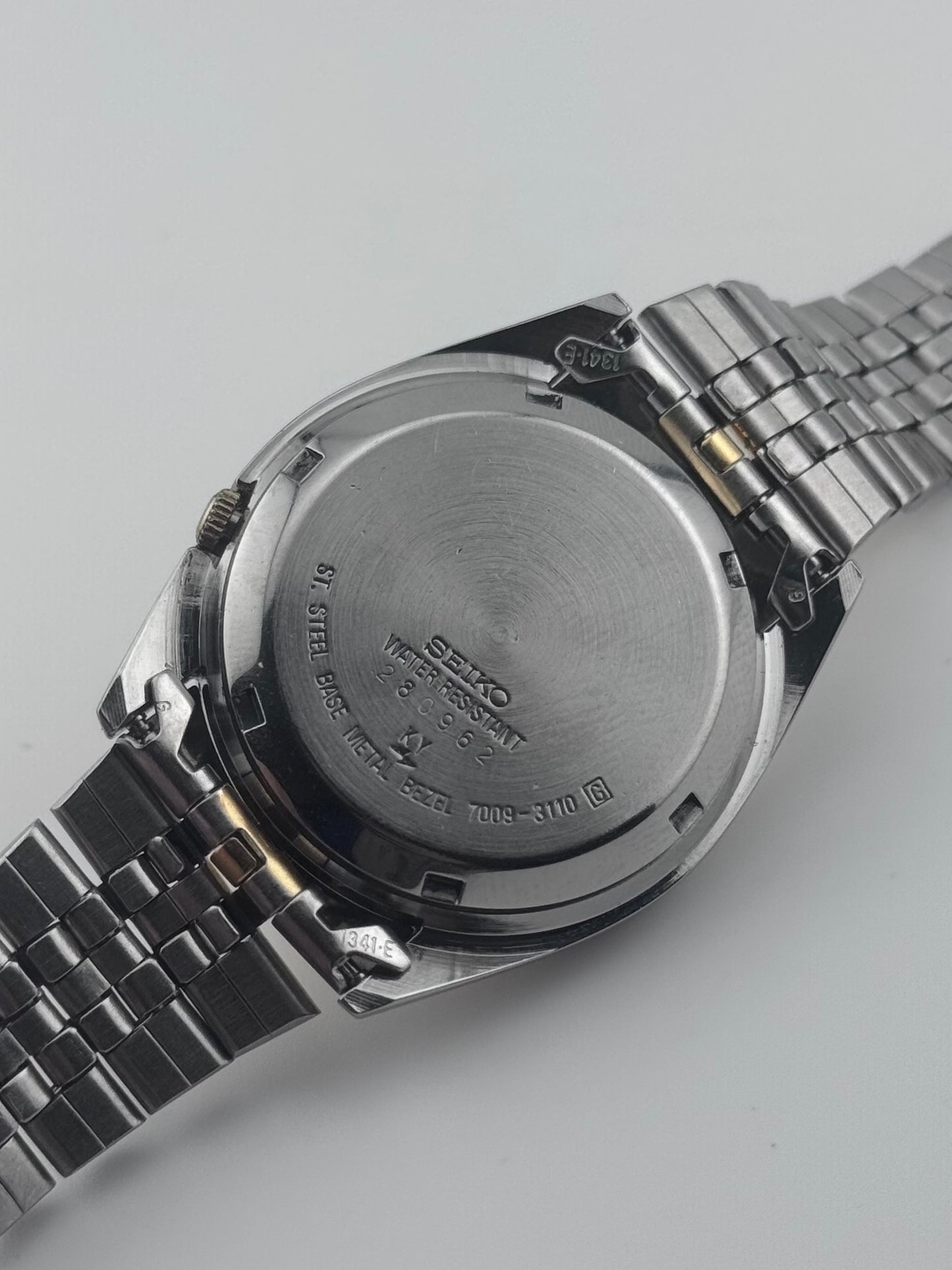 Seiko 5 Automatic Day-Date 7009-3110