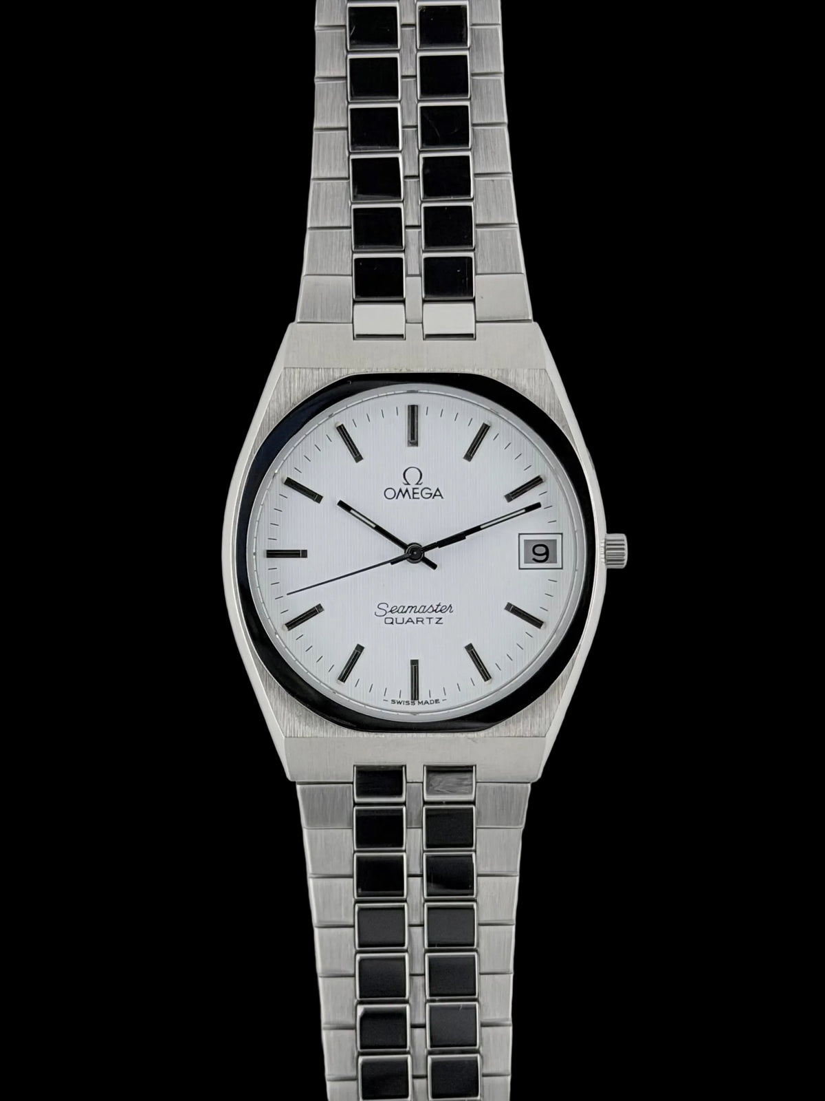 Omega Seamaster Quartz Date 196.0225 - Near mint!