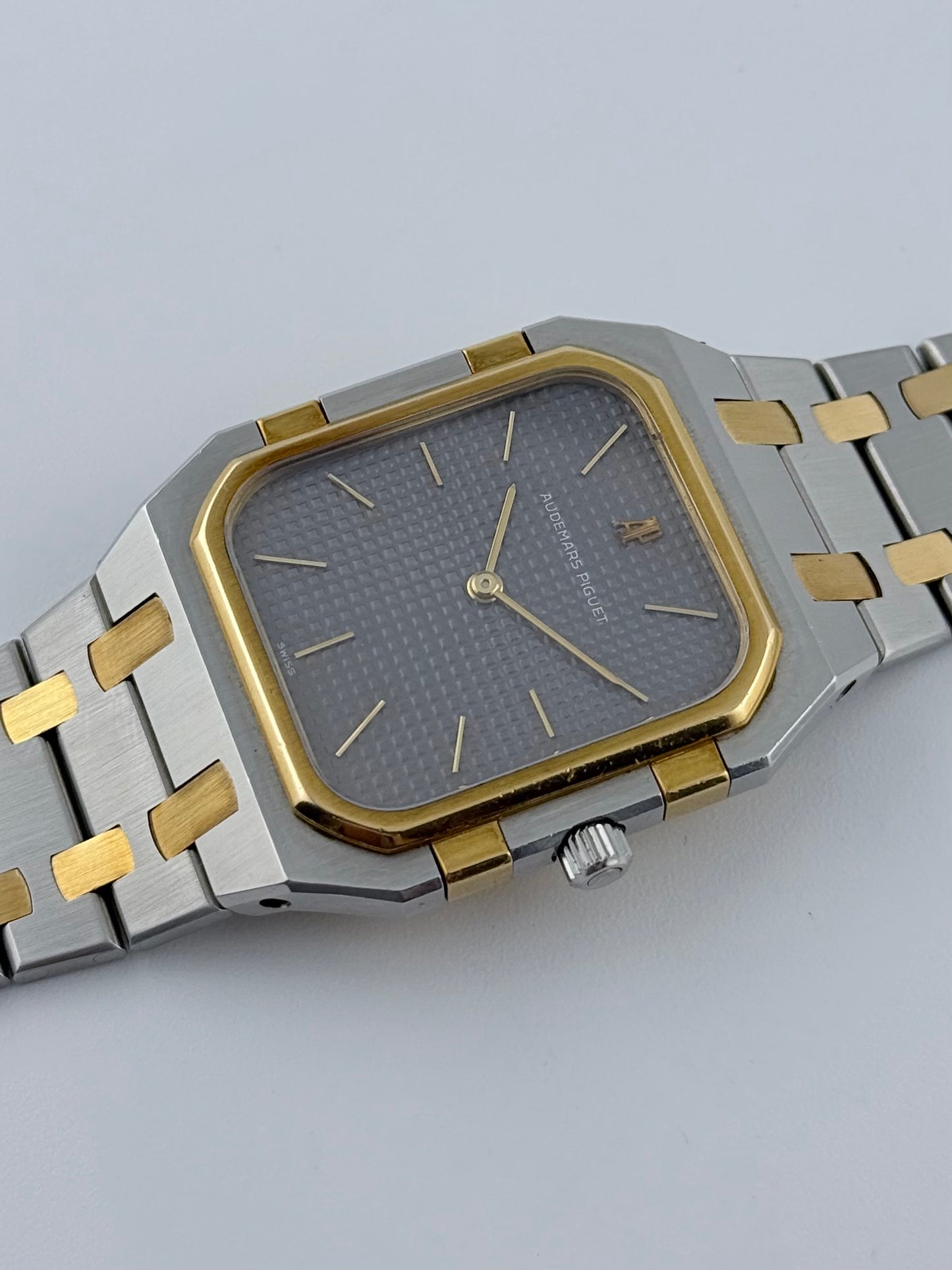 Audemars Piguet Royal Oak Jumbo - 56005 SA - Box and Papers