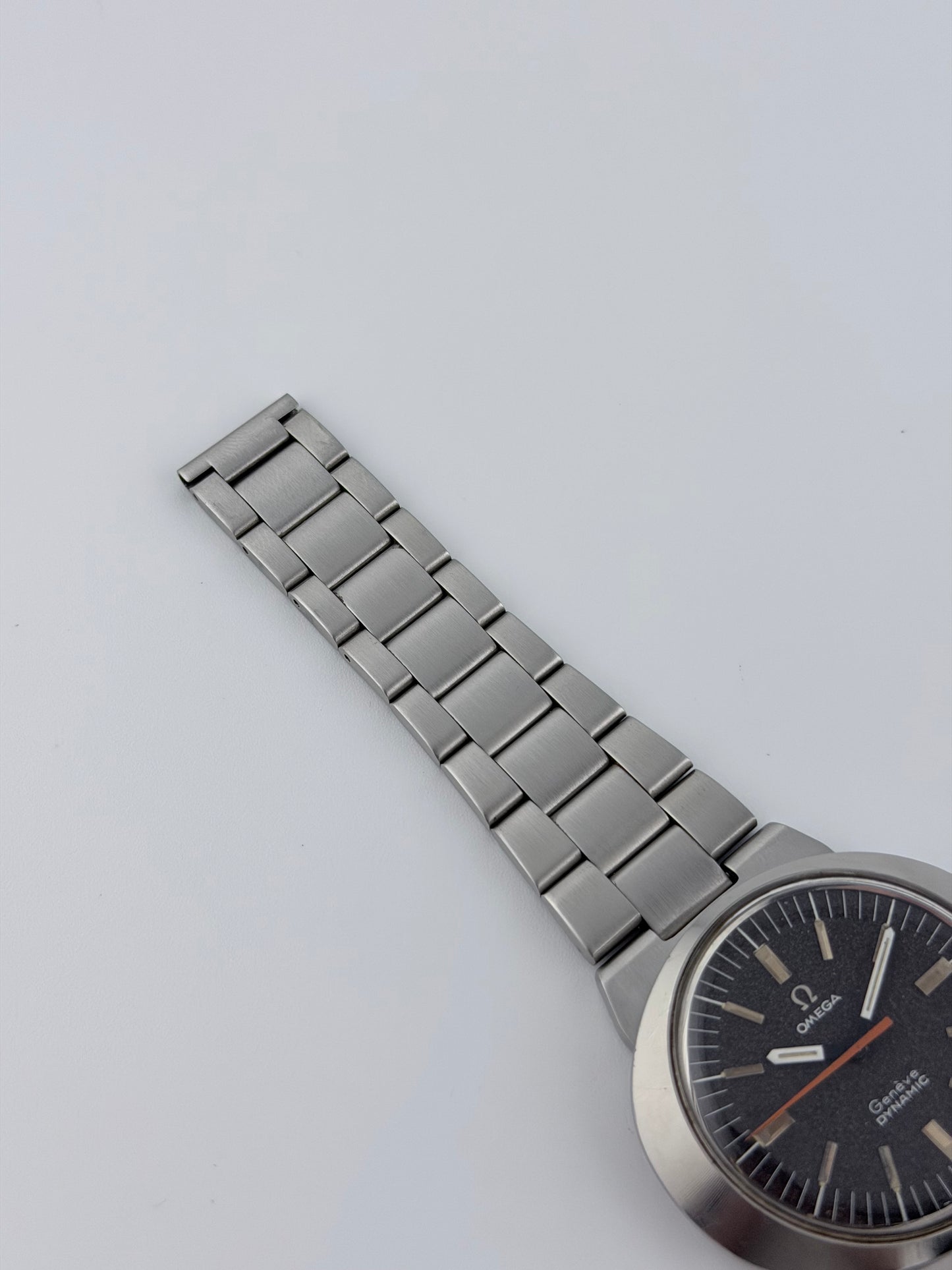 Omega Geneve Dynamic Manual Wind 135.033