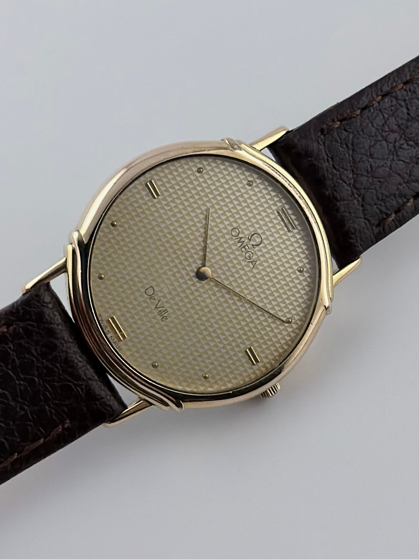 Omega De Ville Quartz 191.0229 - Rare Case and Dial