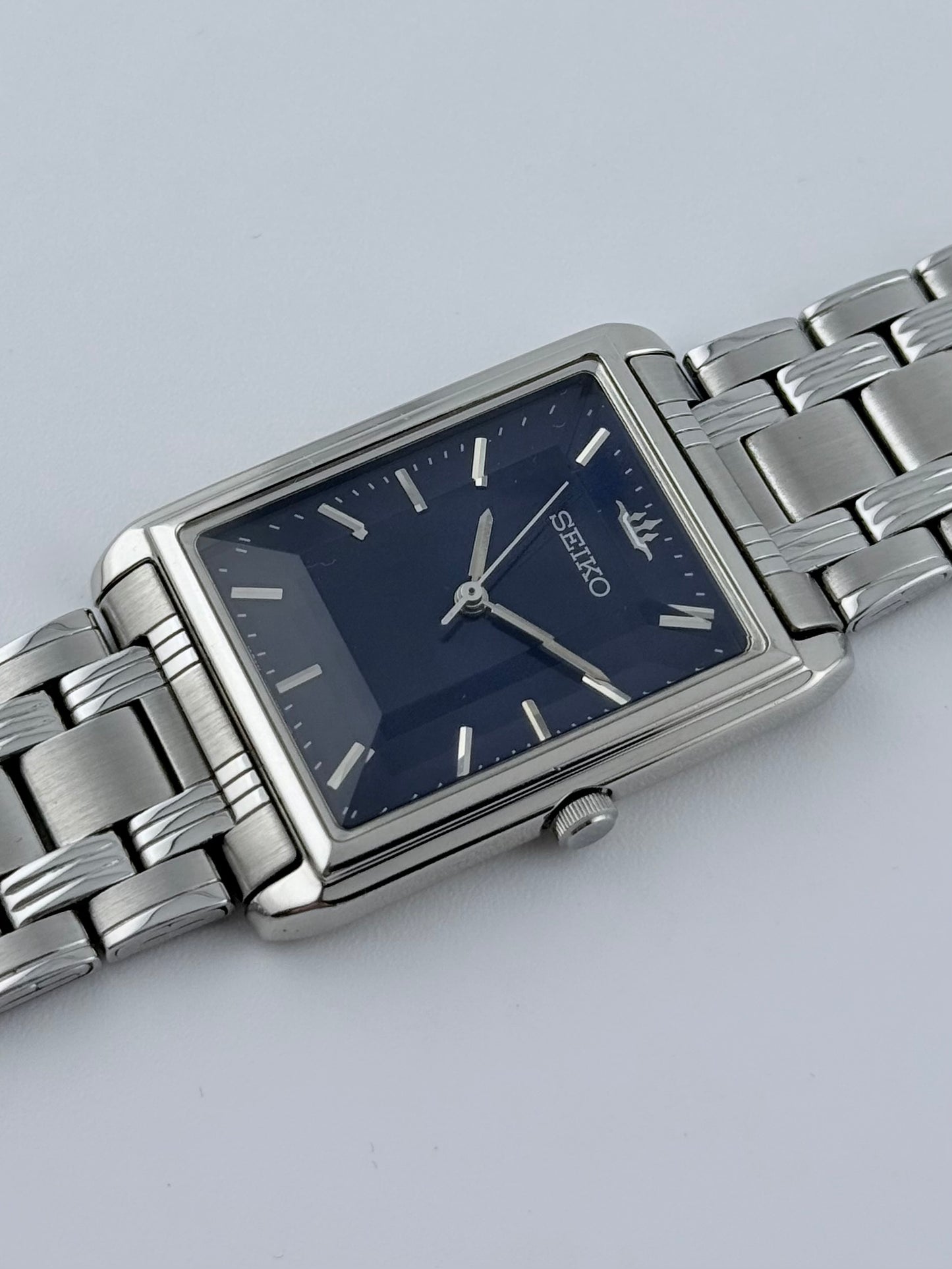 Seiko Tank Quartz - V701-5D00 - Rare Faceted Crystal