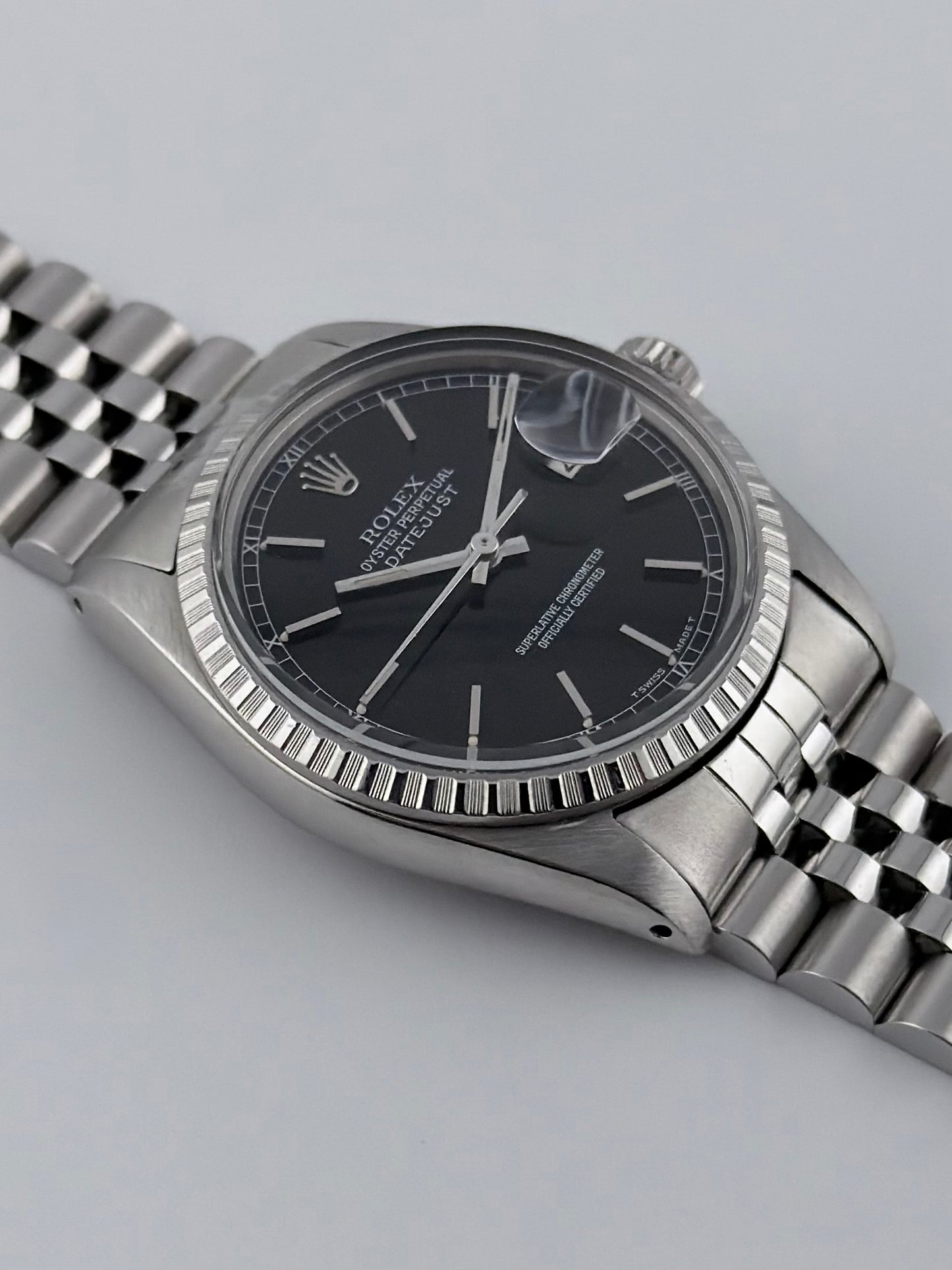 Rolex Datejust Oyster Perpetual - 16030 - Black - Original Box and Papers