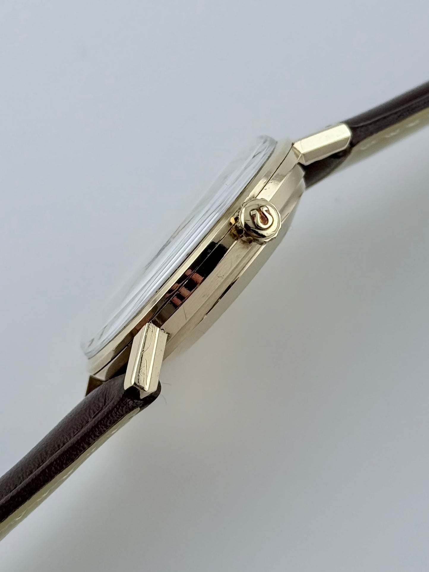 Omega Seamaster De Ville Automatic Fishscale Arabic Dial - 9ct Gold - 165.020