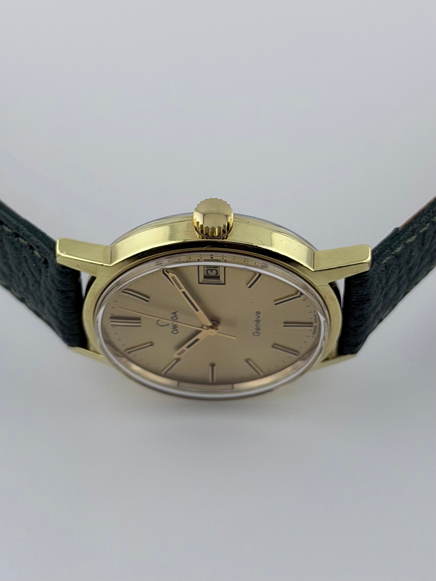 Omega Geneve Date Manual Wind 136.0099