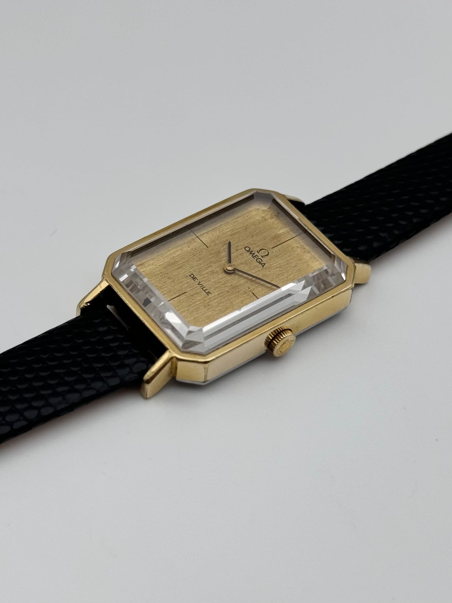 Omega DeVille Tank Manual Wind - Andrew Grima - Ultra Rare - 511.0378