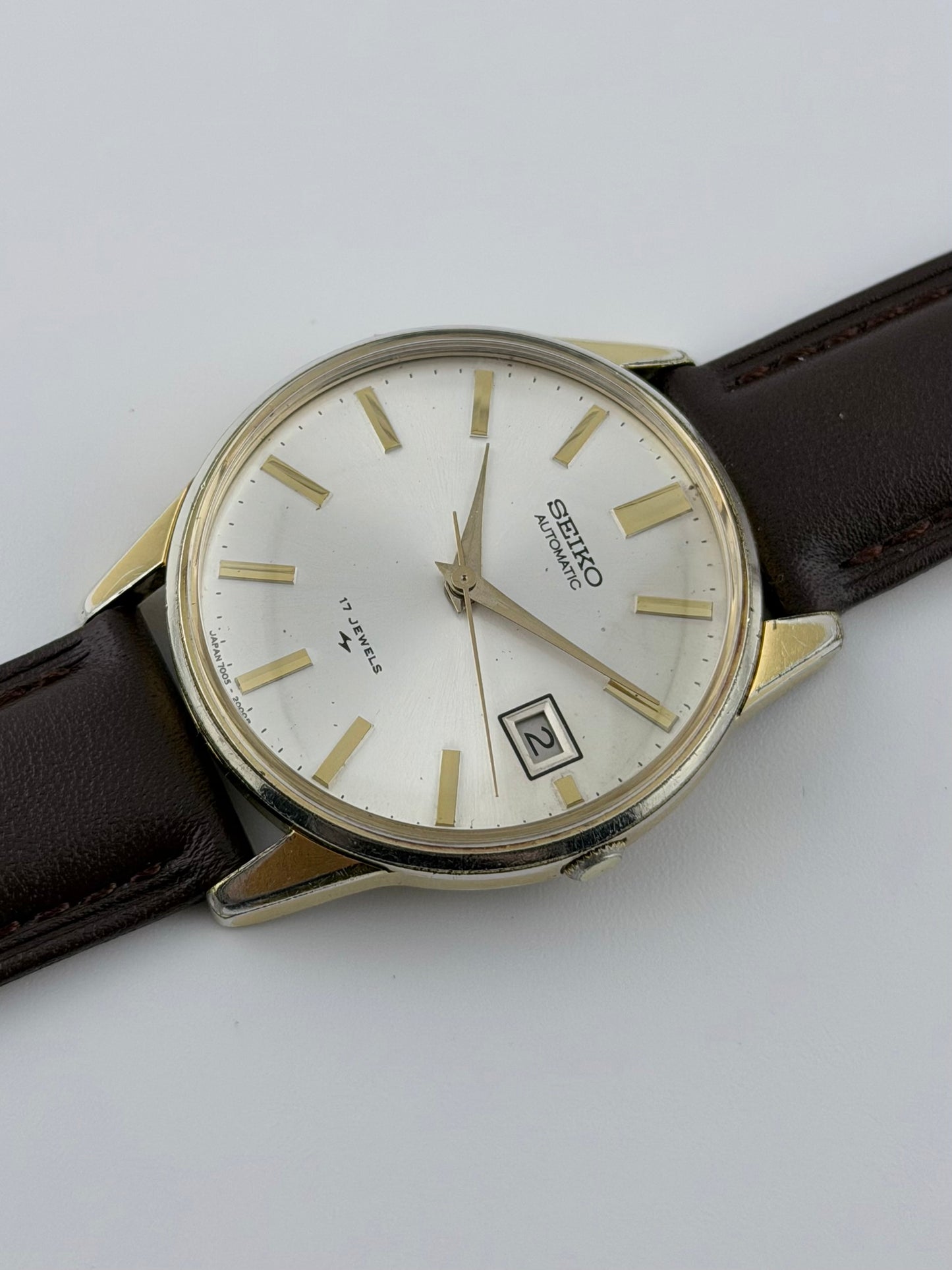 Seiko Automatic Date 17j 7005-2000 - Sunburst Dial