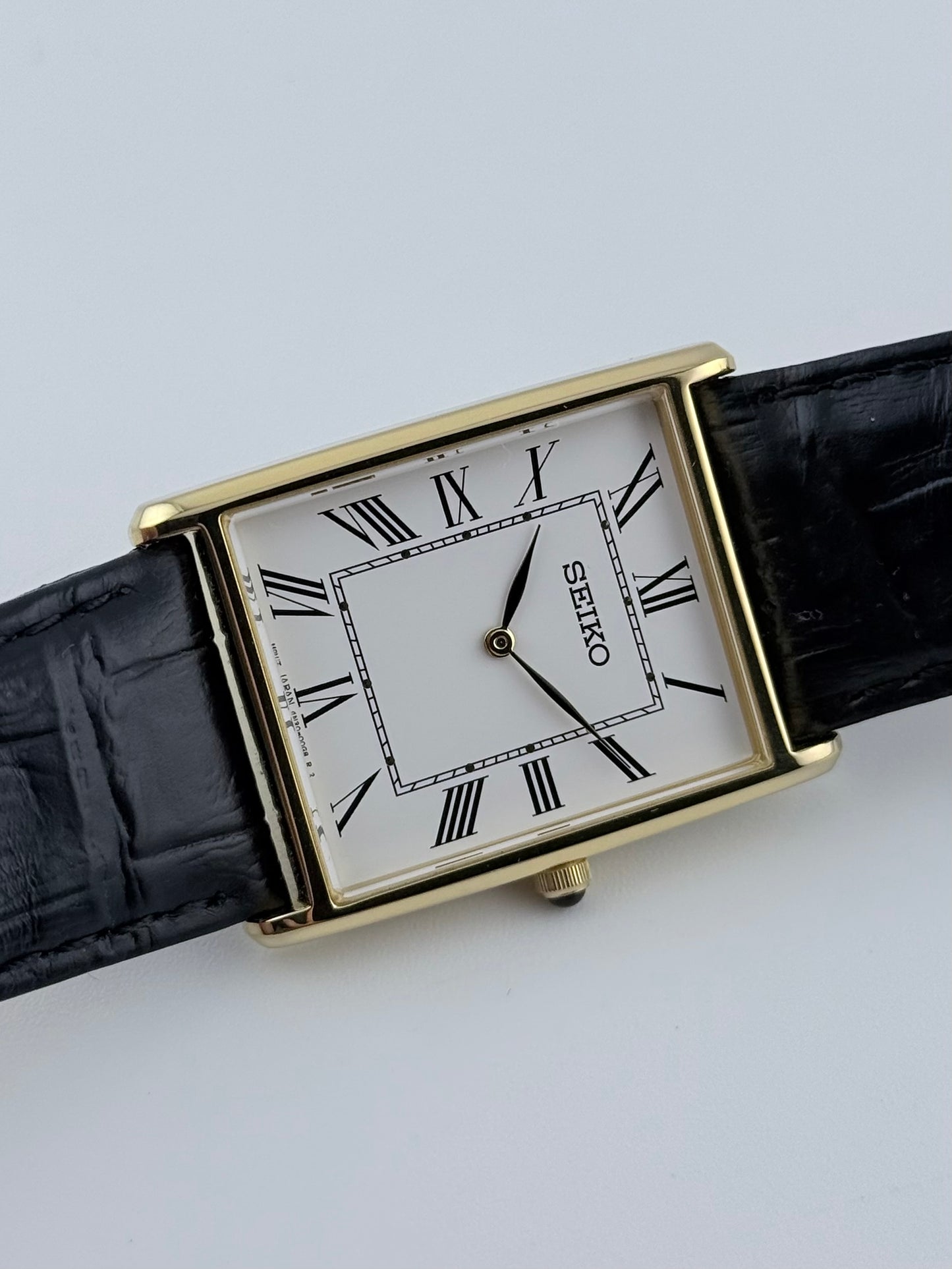 Seiko Tank Quartz 4N30-00G0