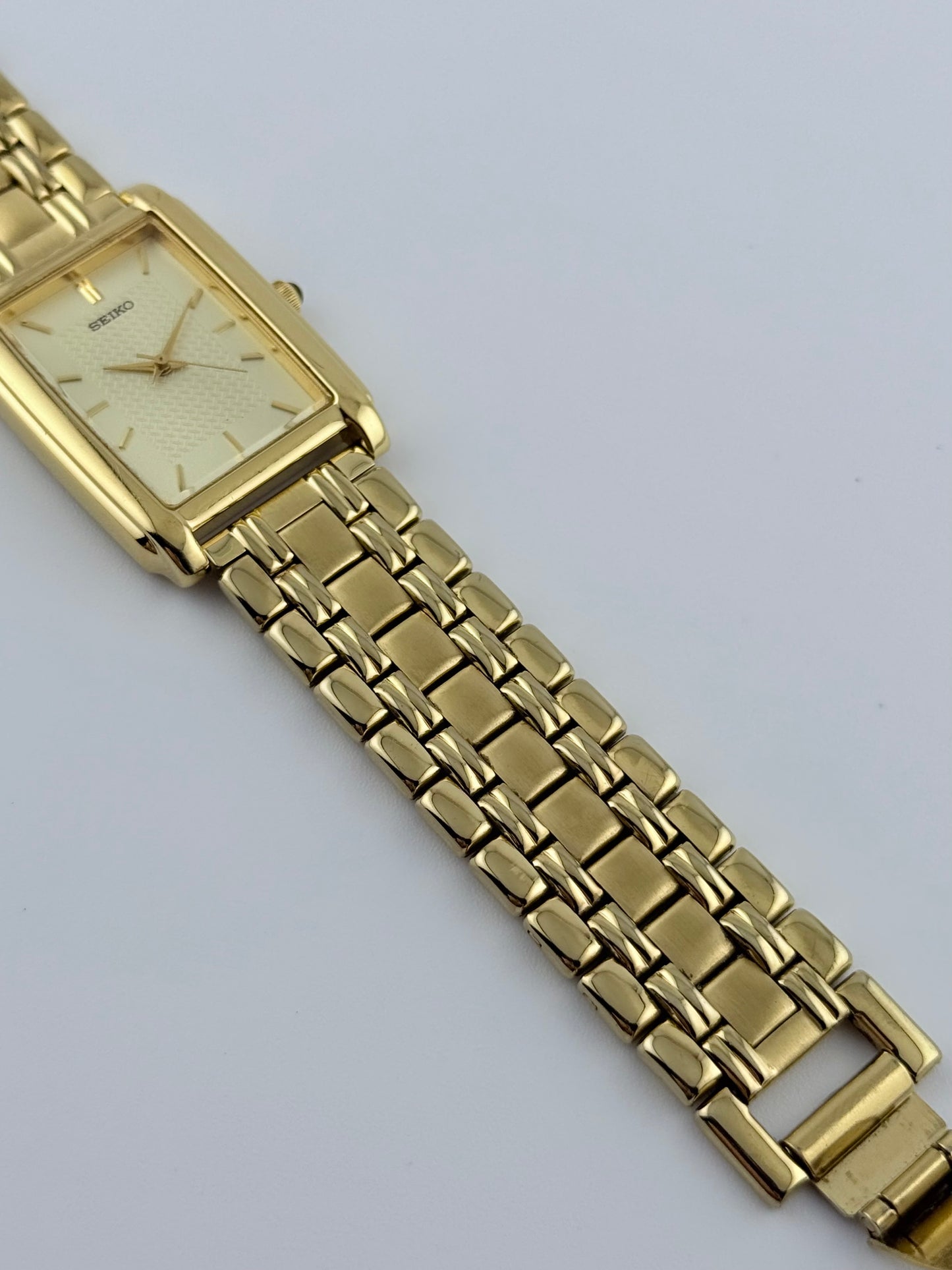 Seiko Tank Quartz - V701-5E49