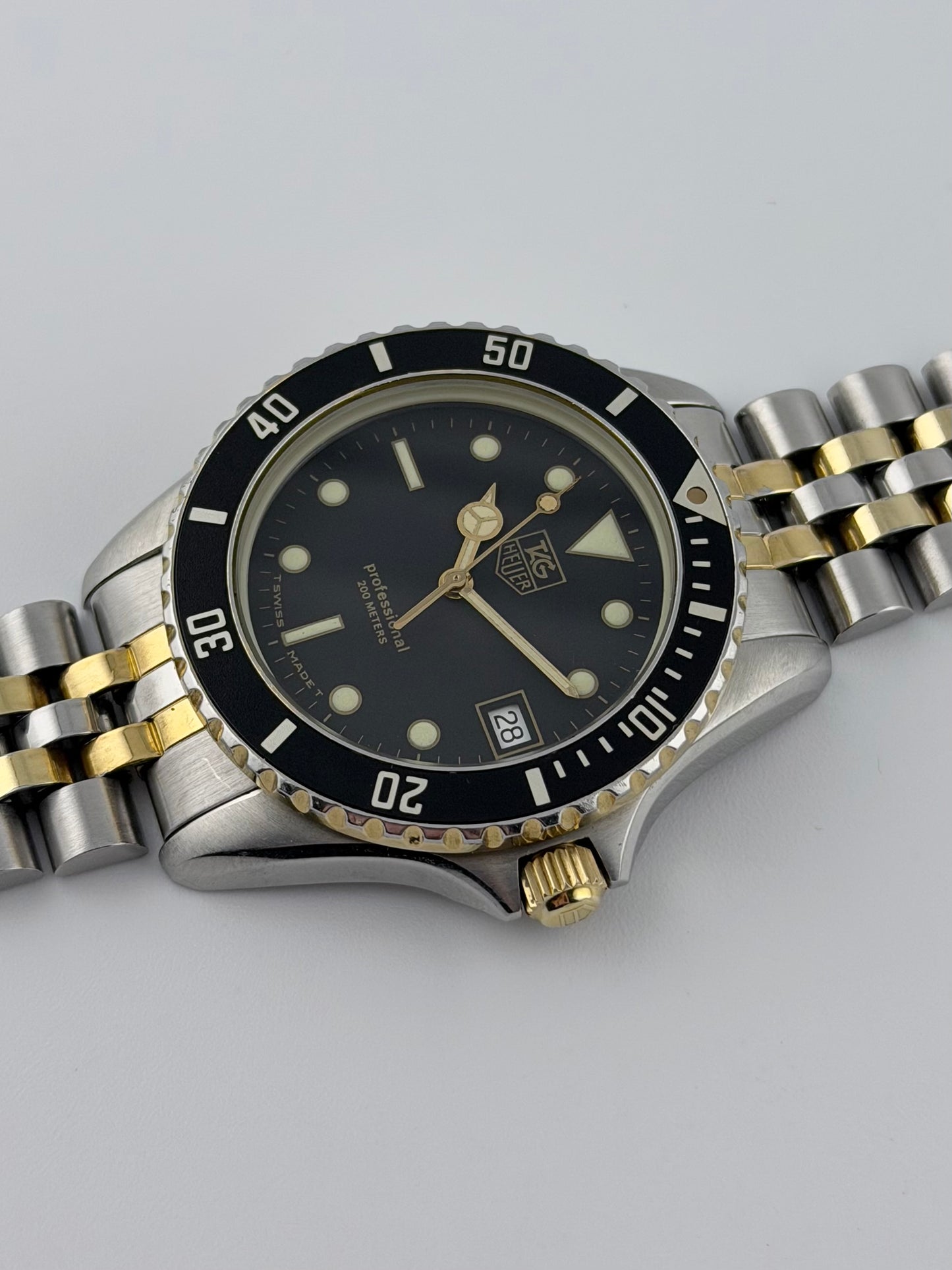 Tag Heuer Professional 200m Quartz Date 200m - 980.020B