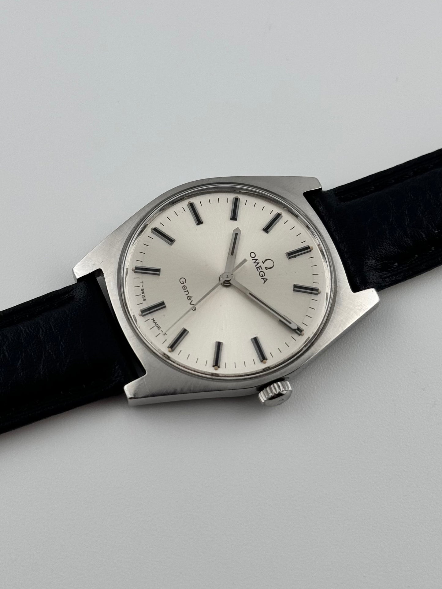 Omega Geneve Date Manual Wind 135.041