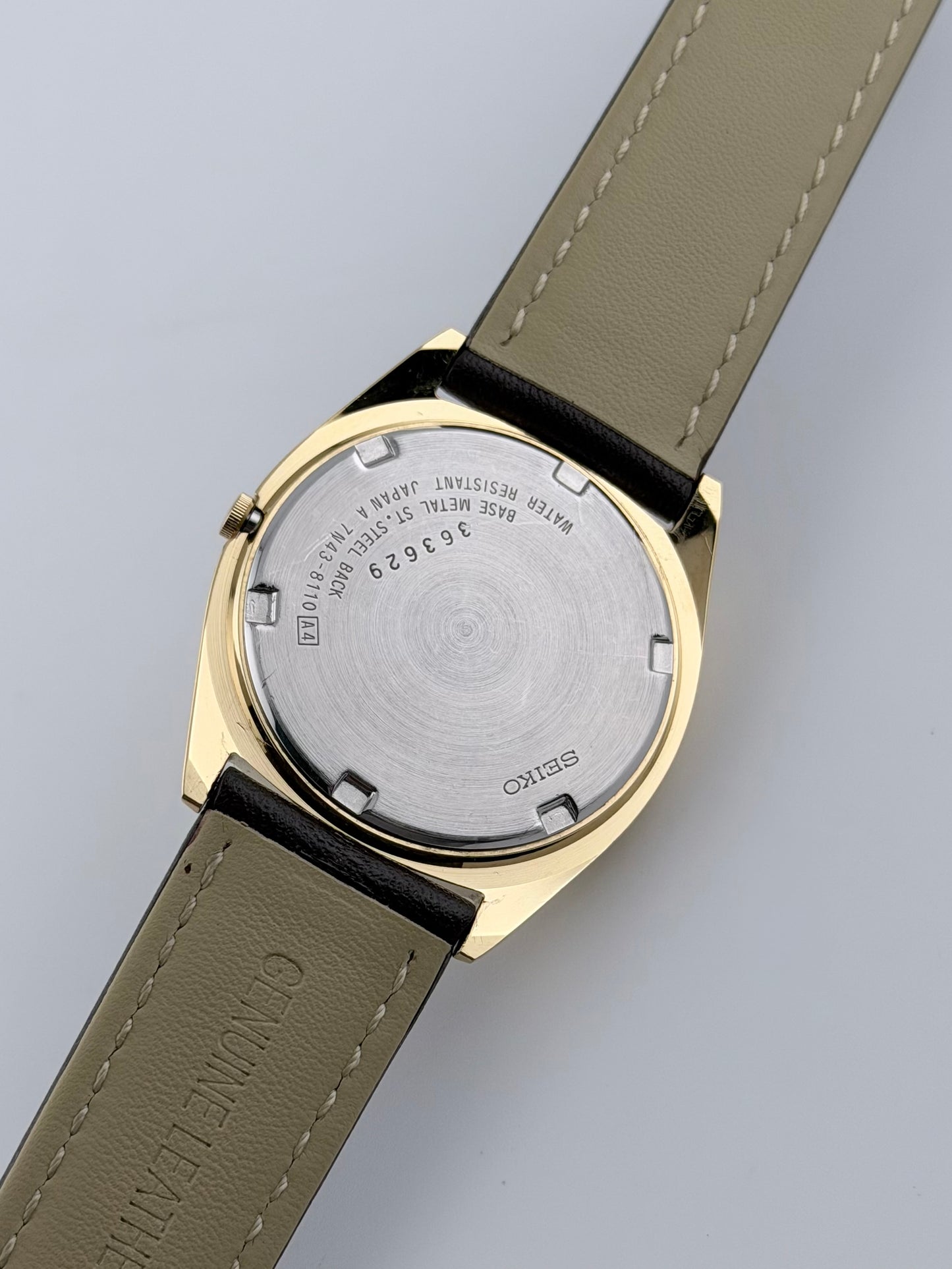 Seiko Quartz Day-Date 7N43-8110