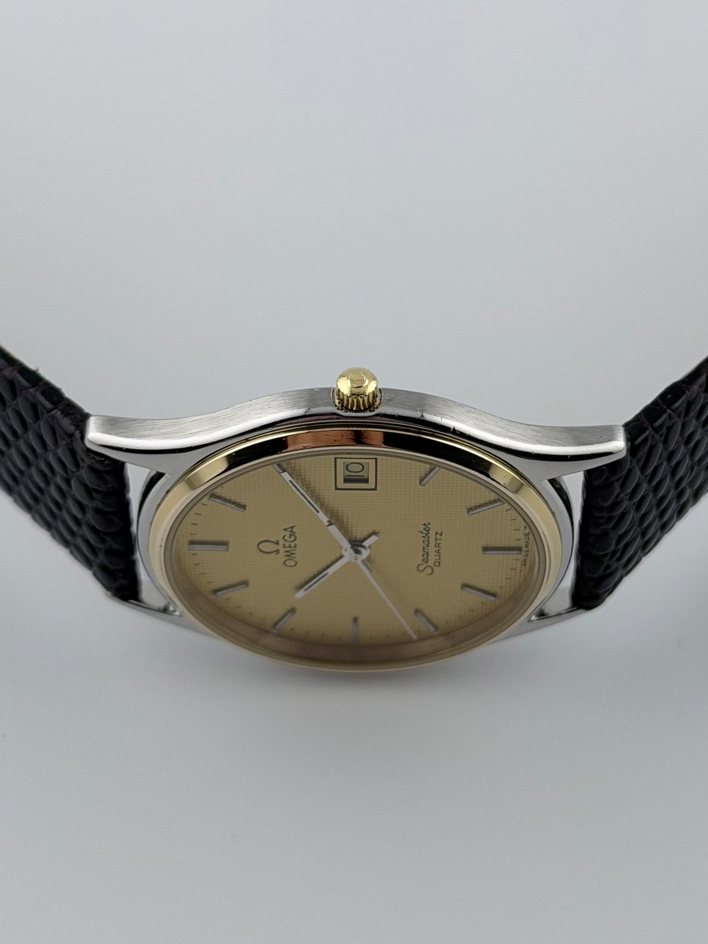 Omega Seamaster Quartz 196.0251 Date - Hobnail Dial