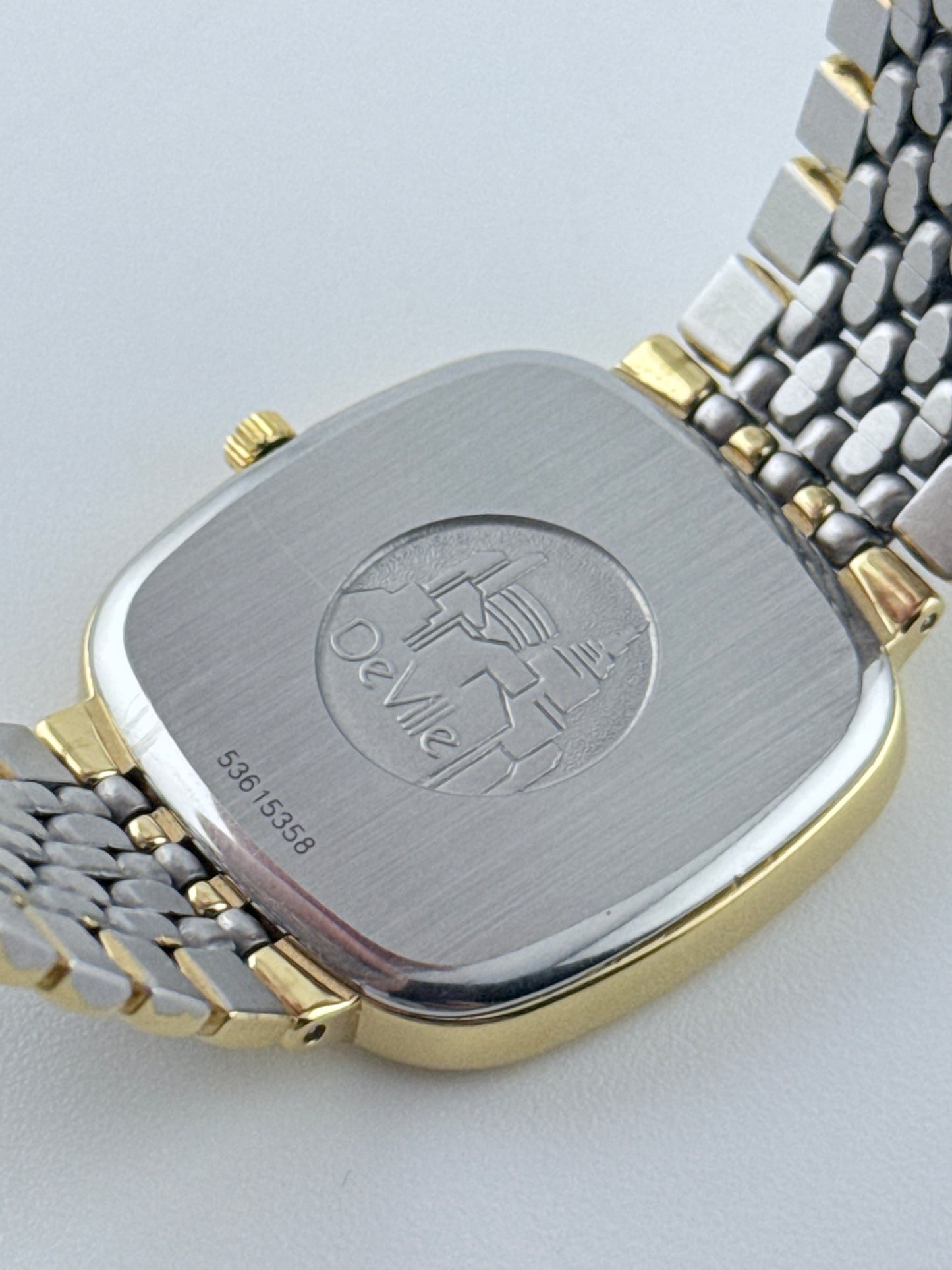 Omega De Ville Quartz Date 396.1017  - Original Box & Bracelet