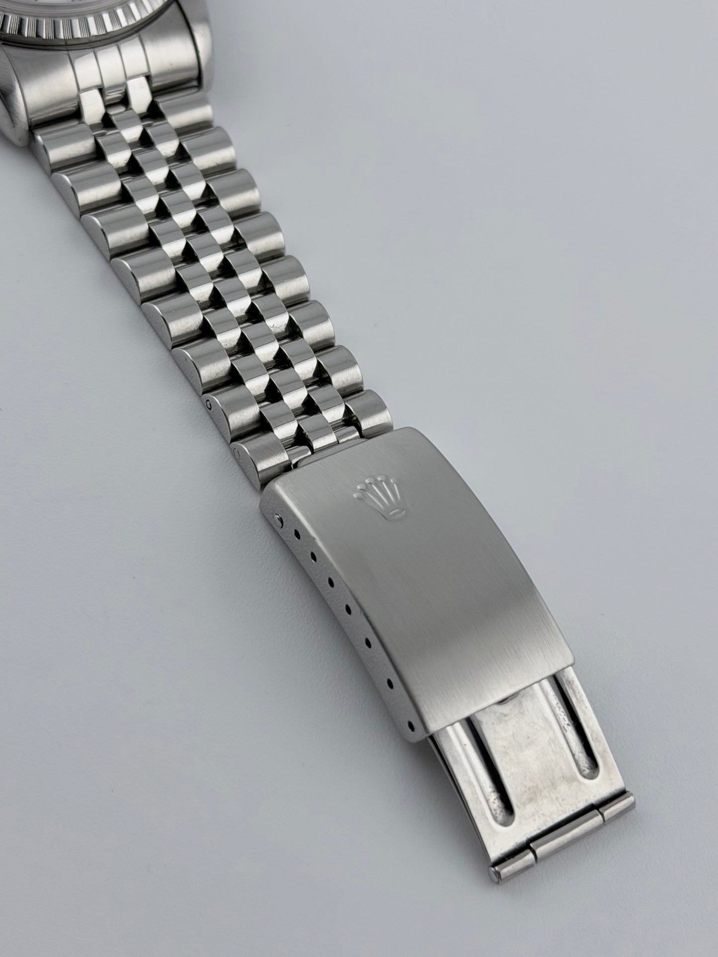 Rolex Datejust Oyster Perpetual - 16220 - Roman Numeral Dial - Original Box