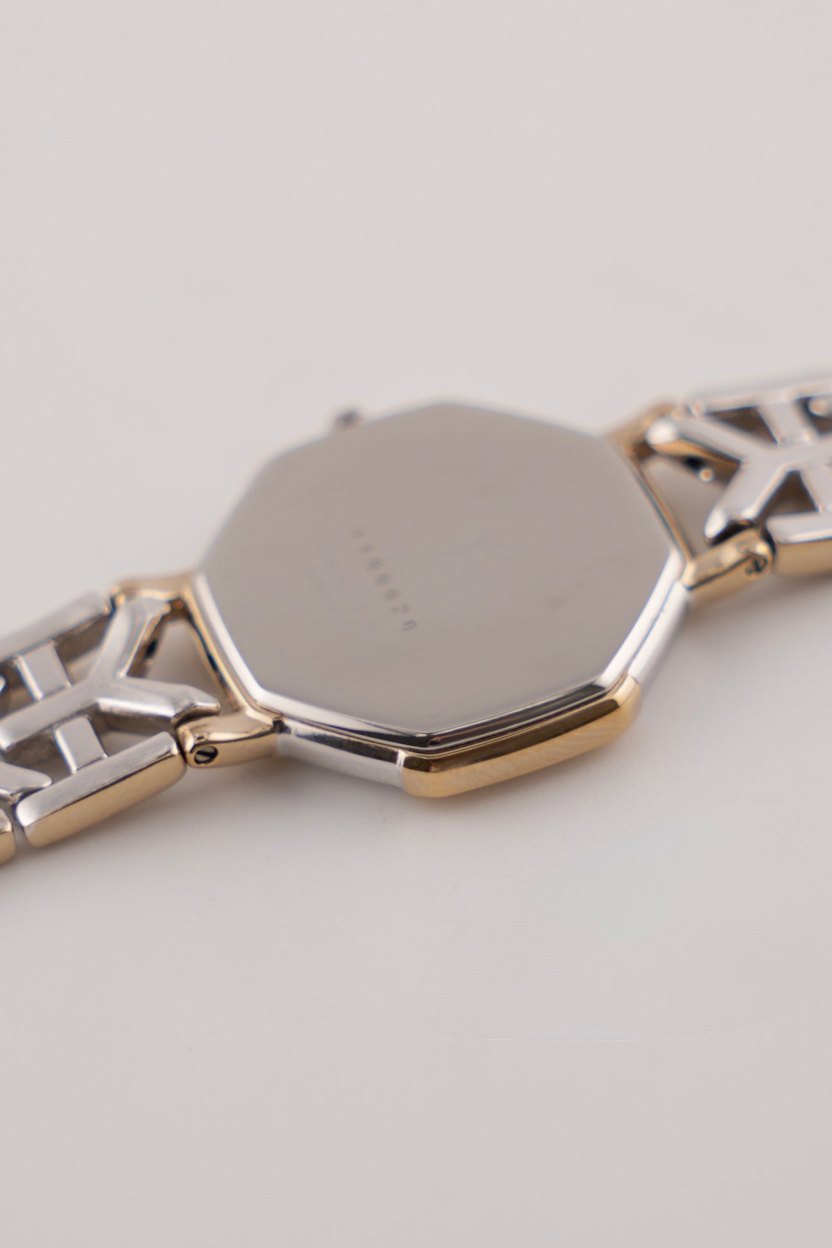 Yves Saint Laurent Quartz -JDM - Unisex/Ladies