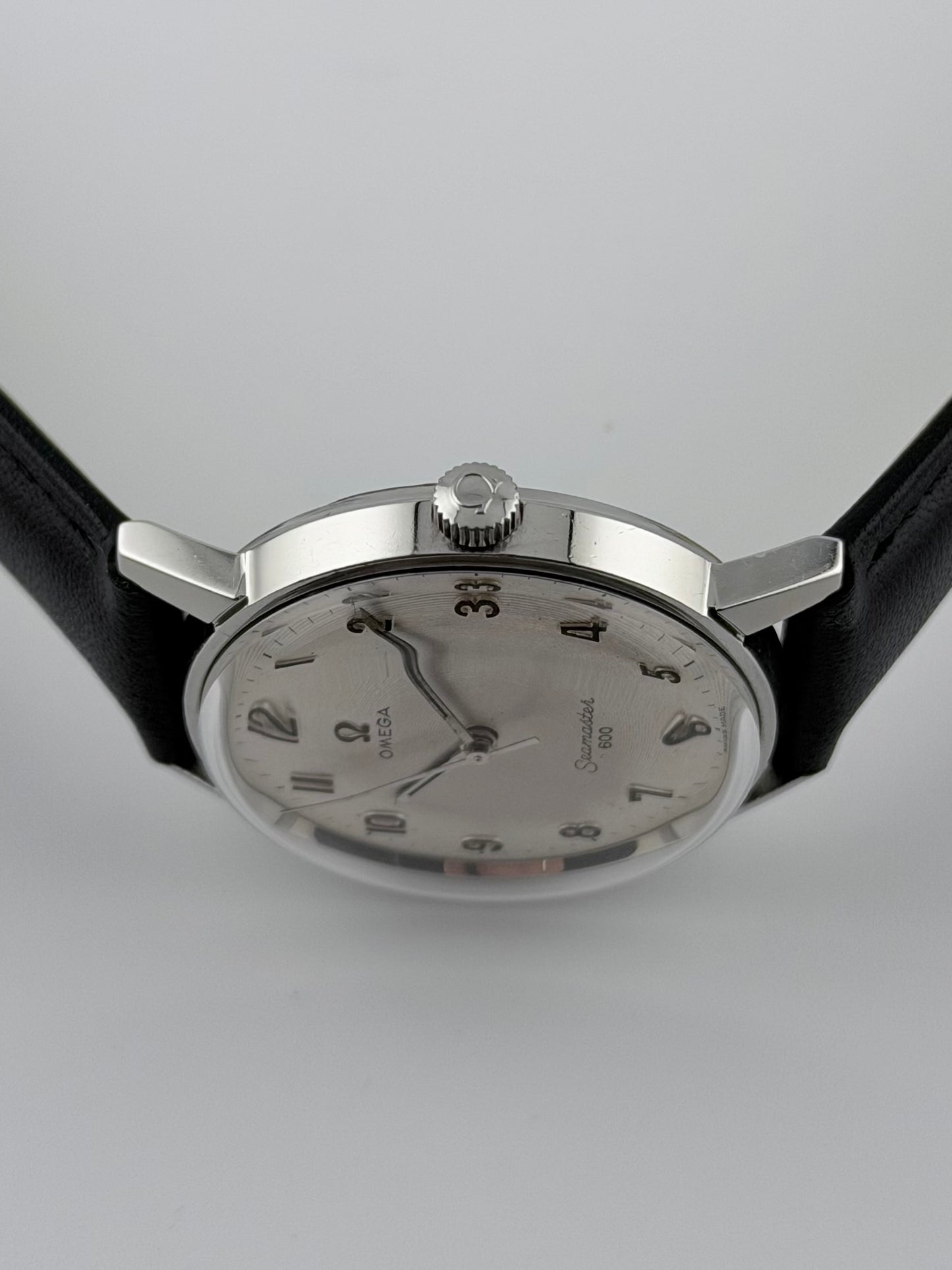 Omega Seamaster 600 Manual Wind - 135.011 - Concentric Circles - Ultra Rare!