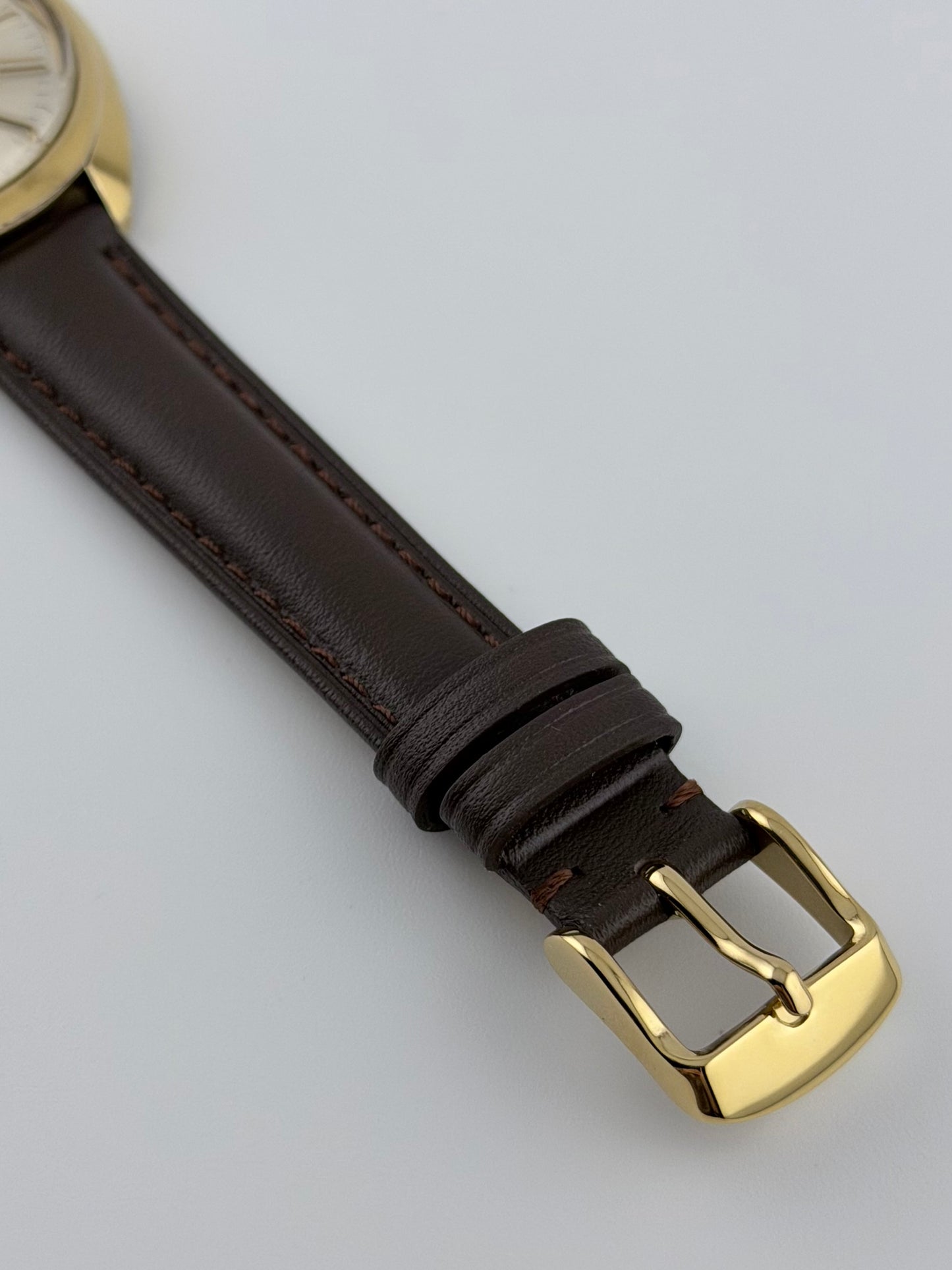 Longines Conquest Manual Wind - Sunburst Dial