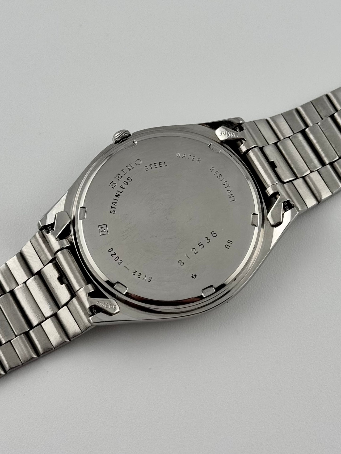 Seiko SQ Quartz Date - 5Y22-8020 Sunburst Dial