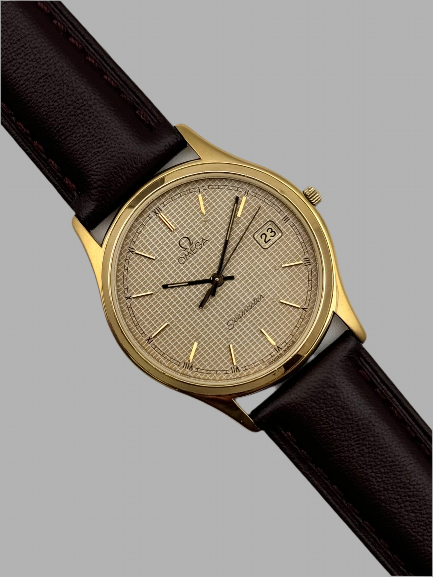 Omega Seamaster Quartz Date 196.0251 - Waffle Dial