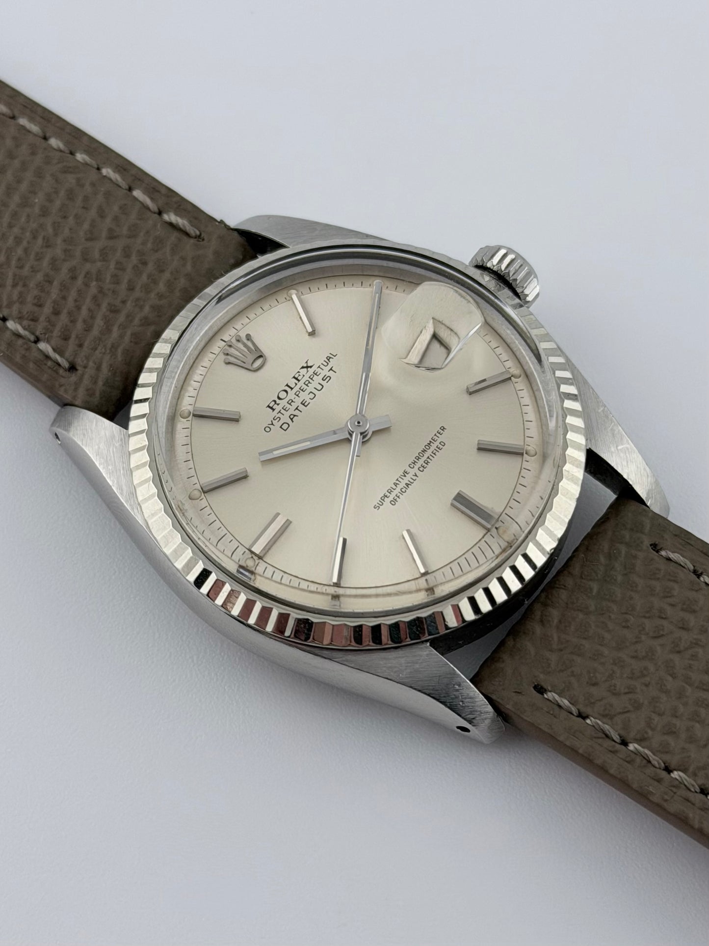 Rolex Datejust Oyster Perpetual Automatic - 1601 - Sunburst Dial