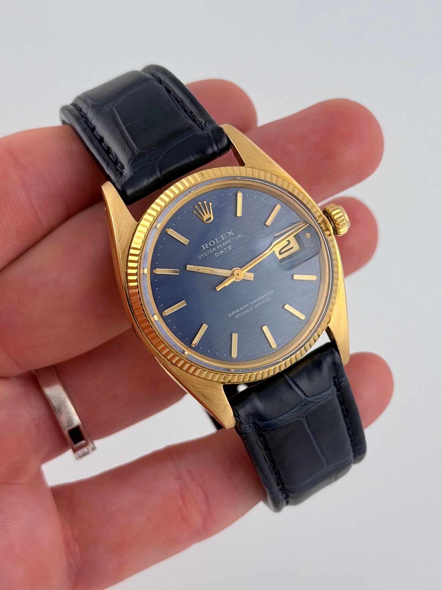 Rolex Oyster Perpetual Date Automatic - 1503 - Ultra Rare Blue Shantung Dial - Solid 18k Gold