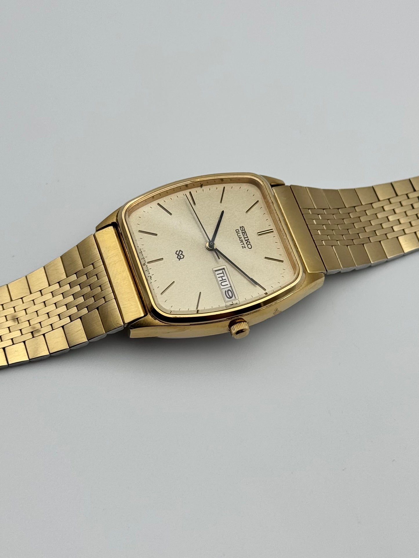 Seiko Tank Quartz 2633-5020