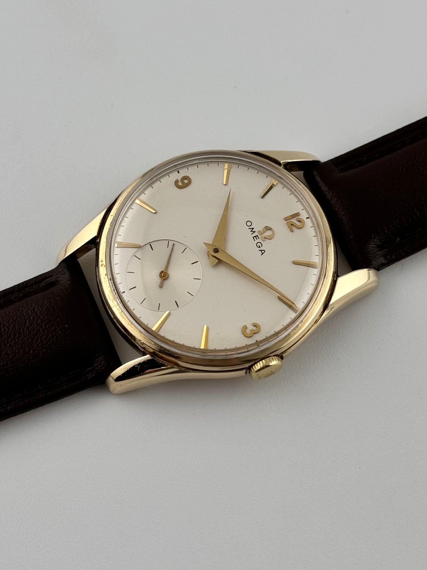 Omega Manual Wind Sub Seconds 9ct Solid Gold - 153.103