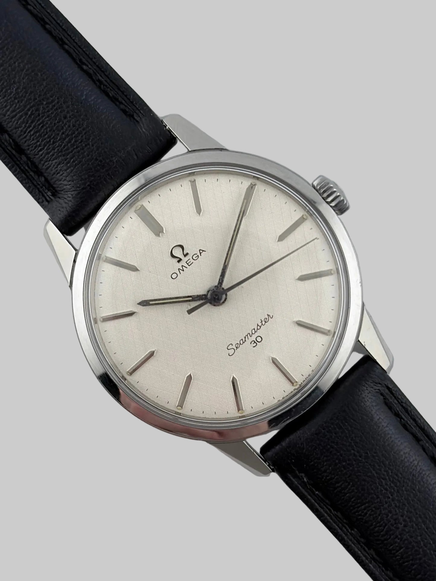 Omega Seamaster 30 Manual Wind 135.007 - Rare linen dial