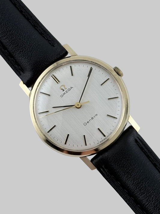 Omega Manual Wind  9ct Gold - 131.8412 - FULL SET!