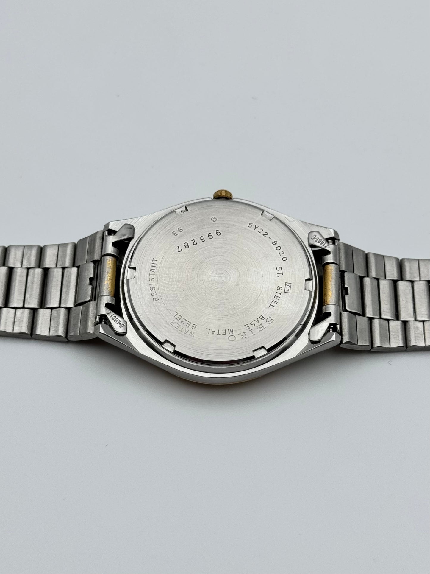 Seiko SQ Quartz Date - 5Y22-8020