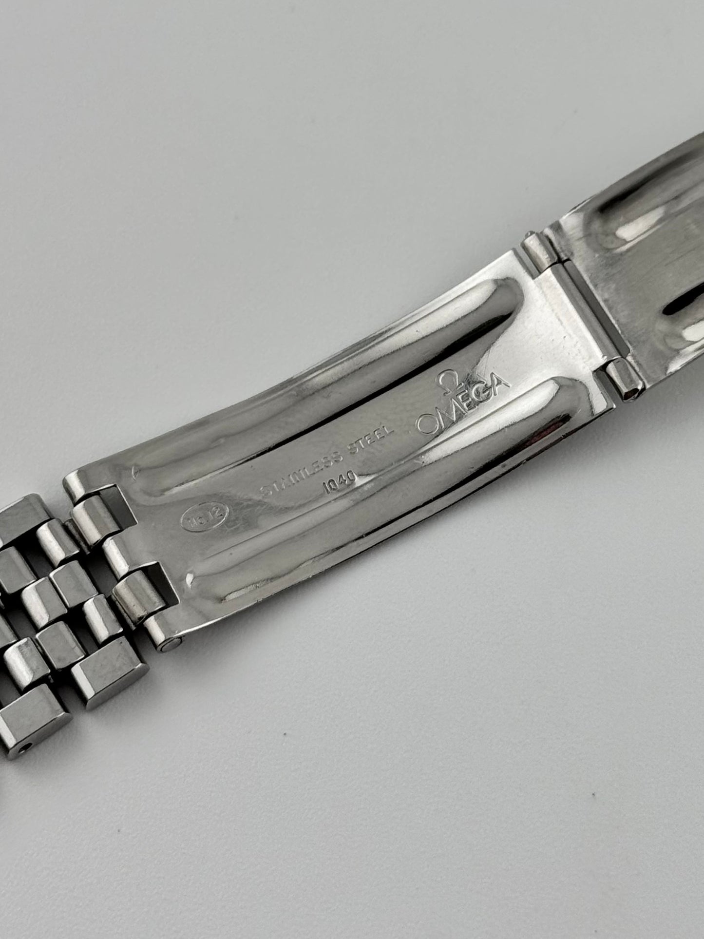 Omega Constellation Chronometer Automatic Day-Date 168.019