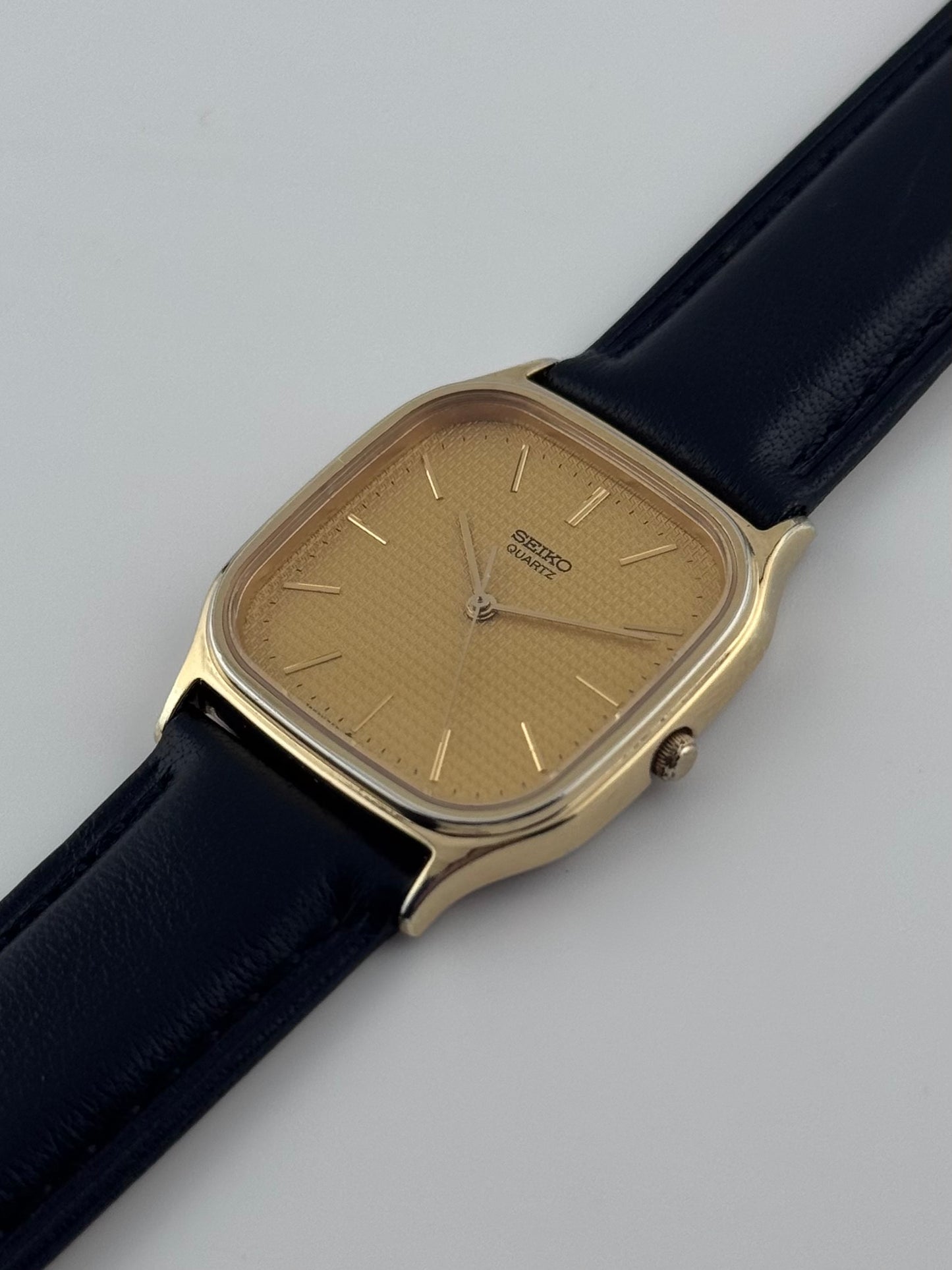 Seiko Quartz Tank - 9021-5160