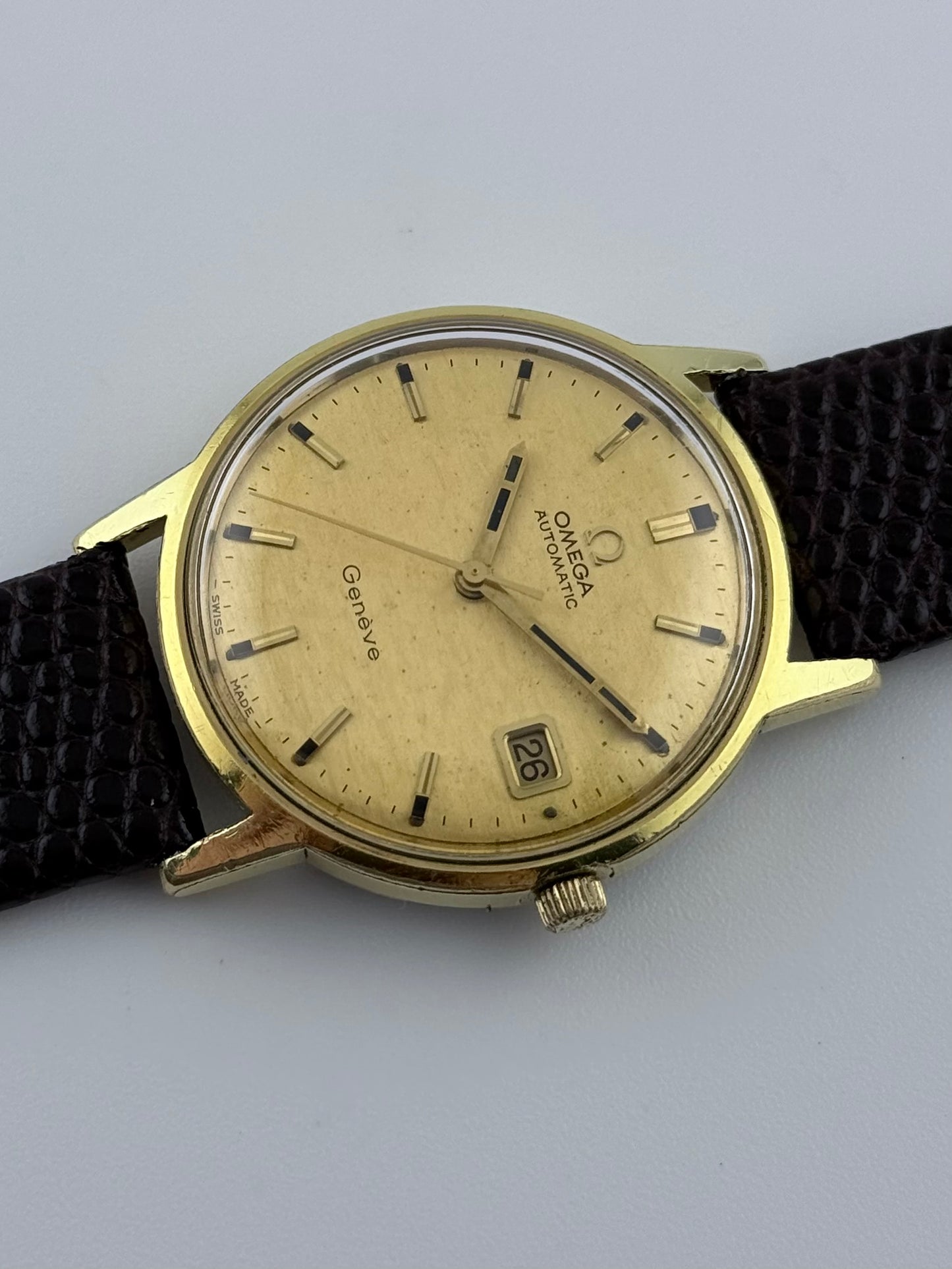 Omega Geneve Automatic Date 166.070 - Shantung Dial