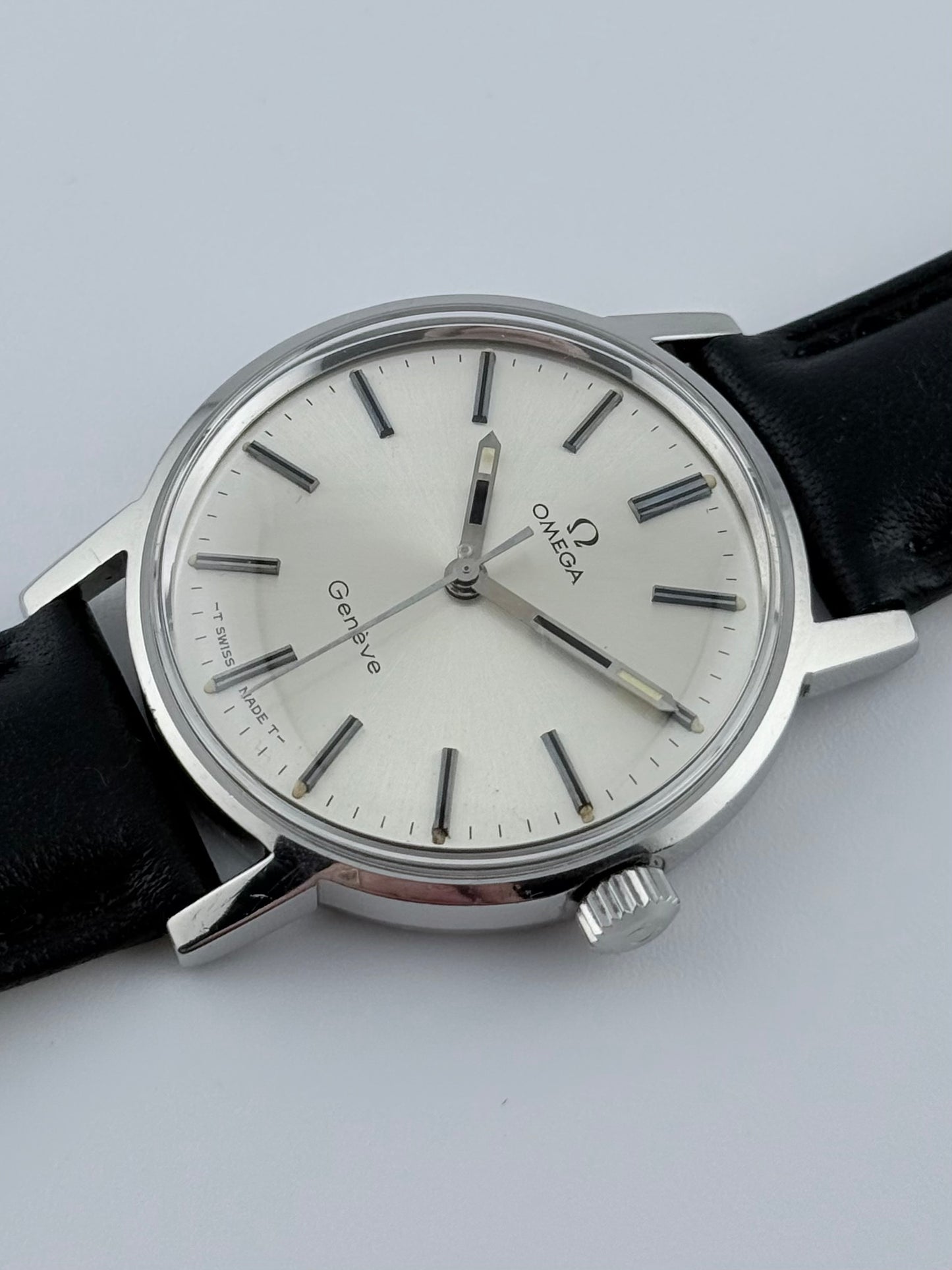 Omega Geneve Manual 135.070 - Box and Papers