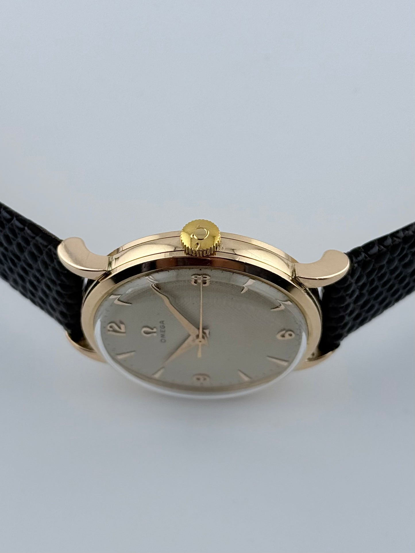 Omega 1952 Manual Wind - 2792 - 18ct Gold - Waffle Dial