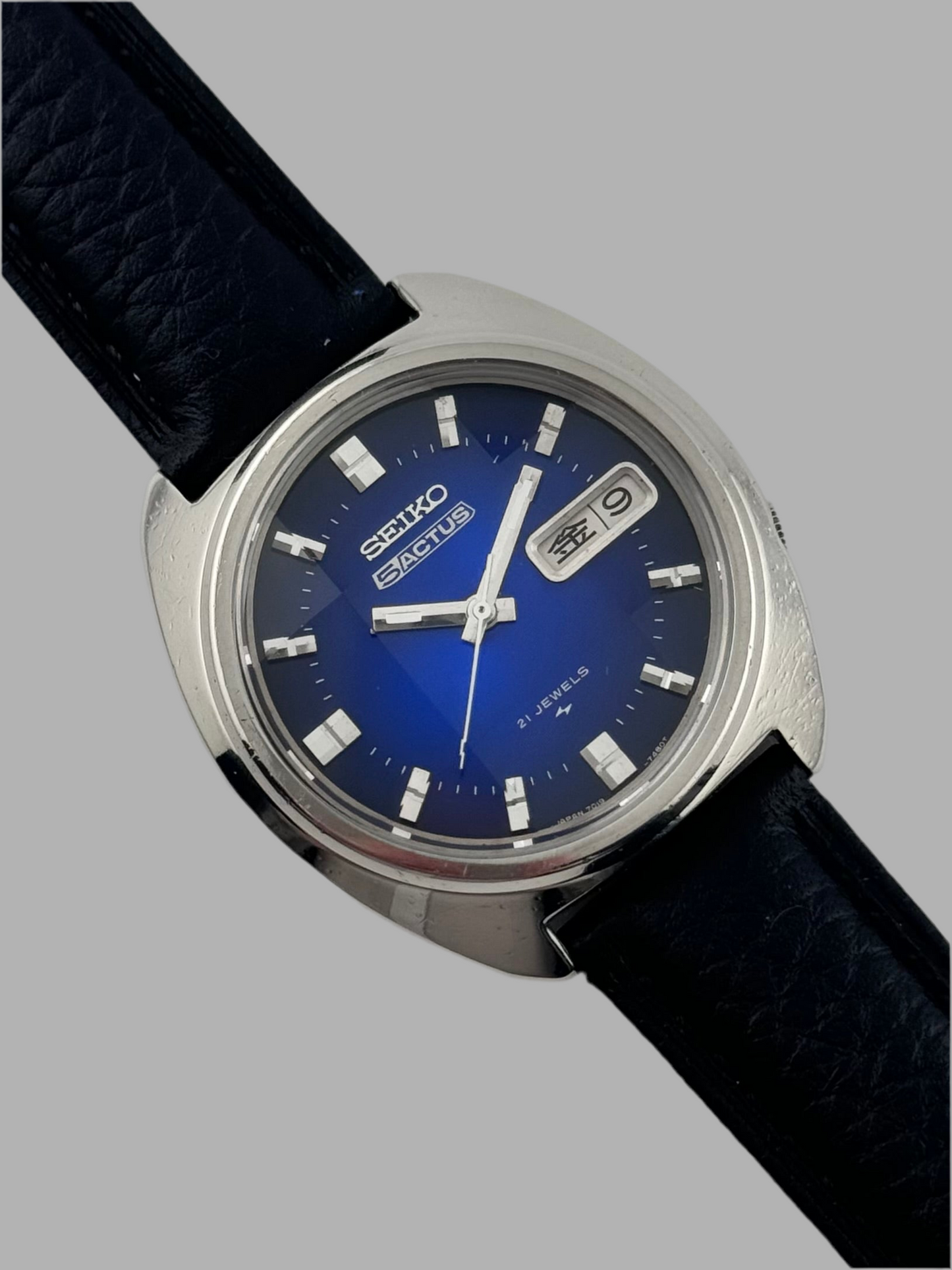 Seiko 5 ACTUS Automatic 7019-7350 - JDM - Gradient Blue - Faceted Crystal